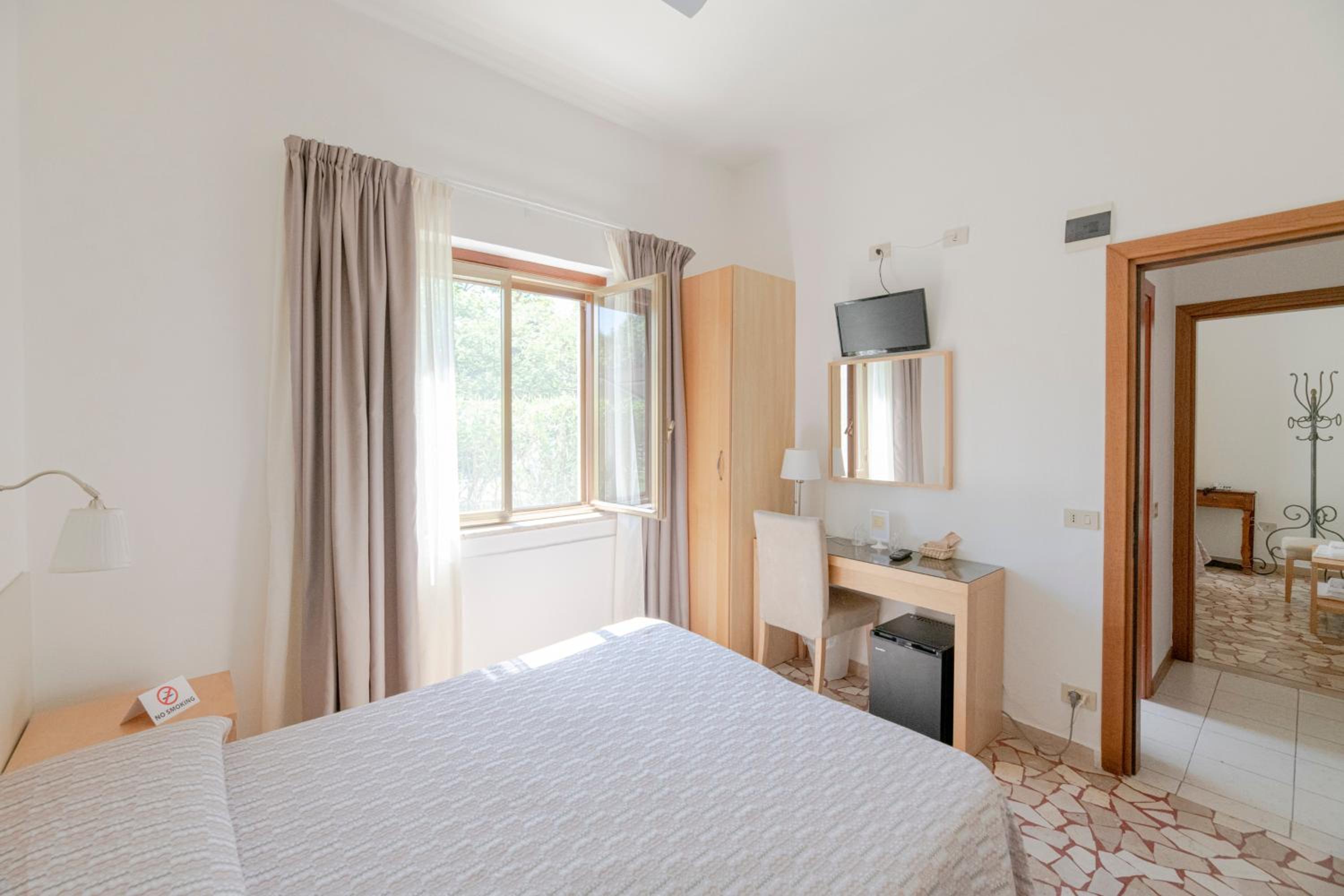 Standard Quadruple Room - Photo 1