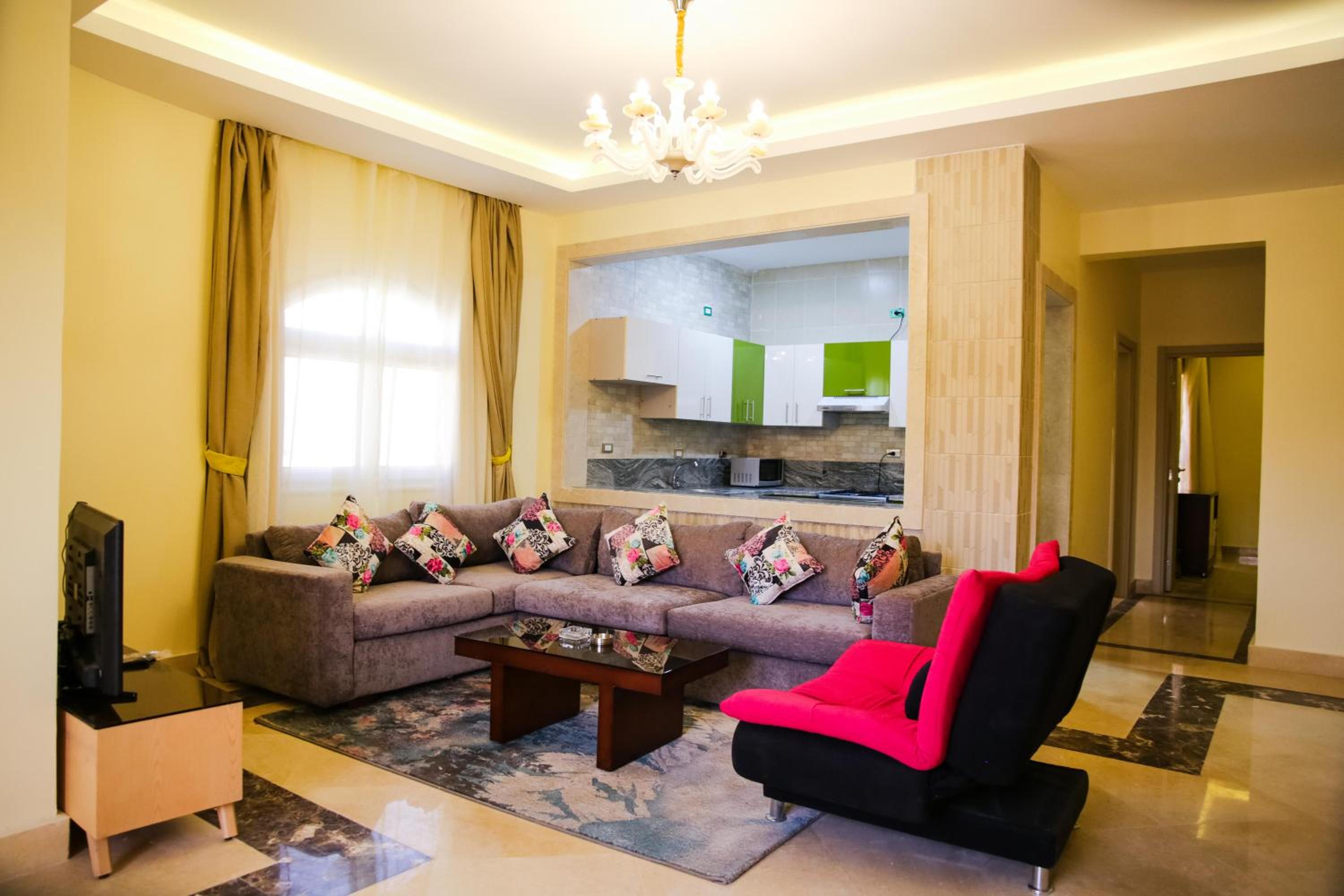 Three-Bedroom Apartment - Photo 33
