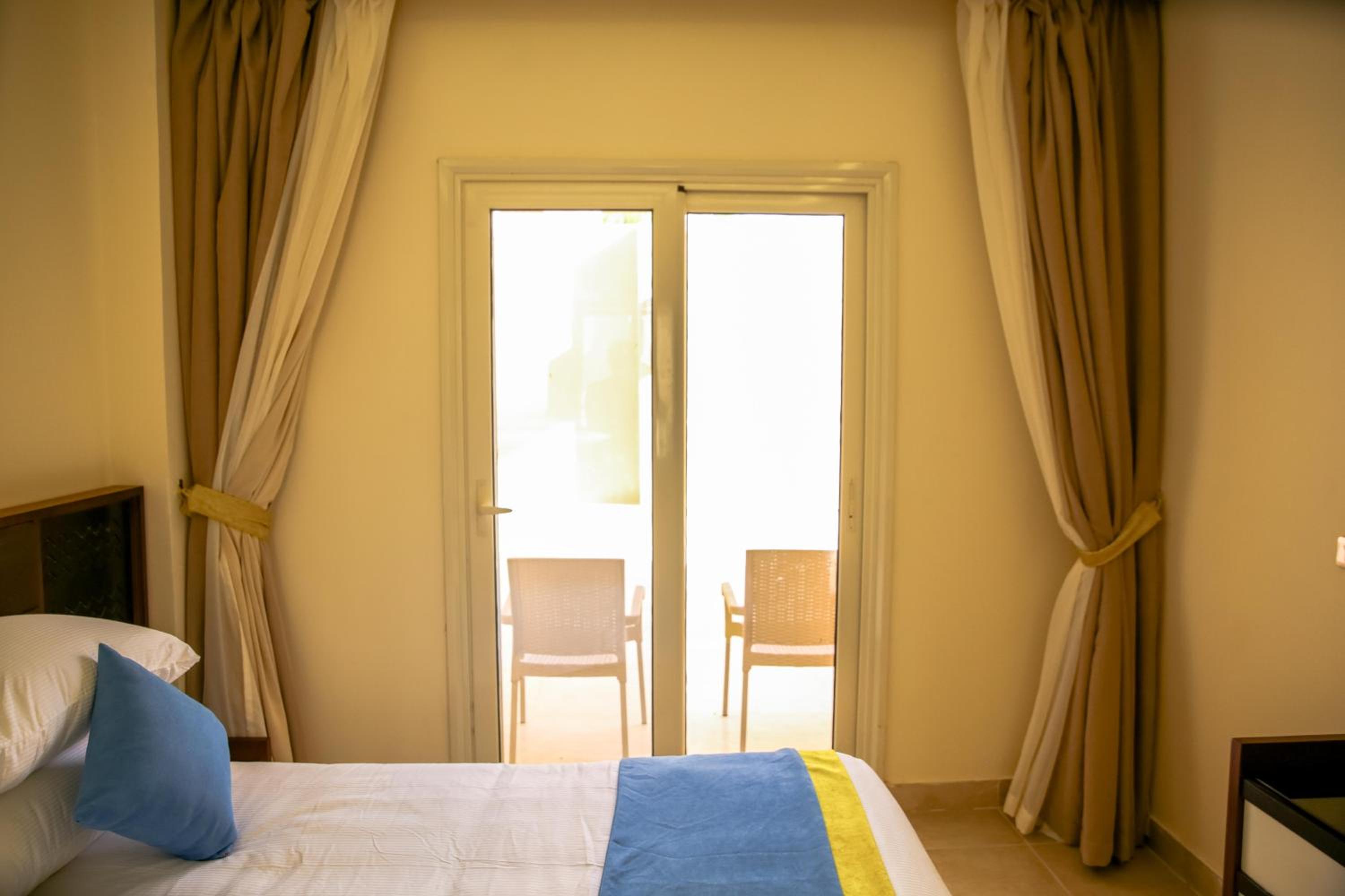 Two-Bedroom Apartment - Photo 20