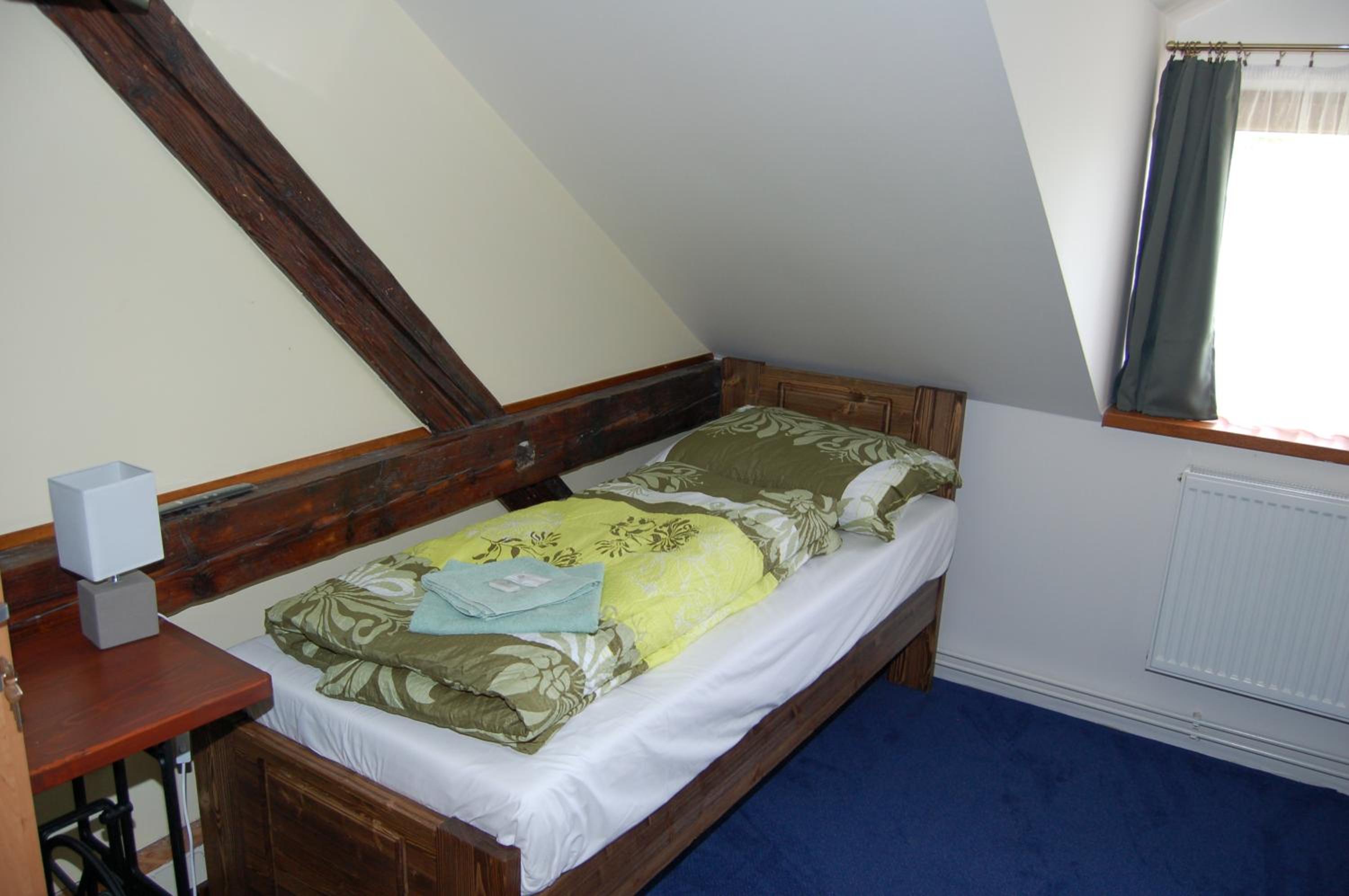 Double or Twin Room - Photo 4