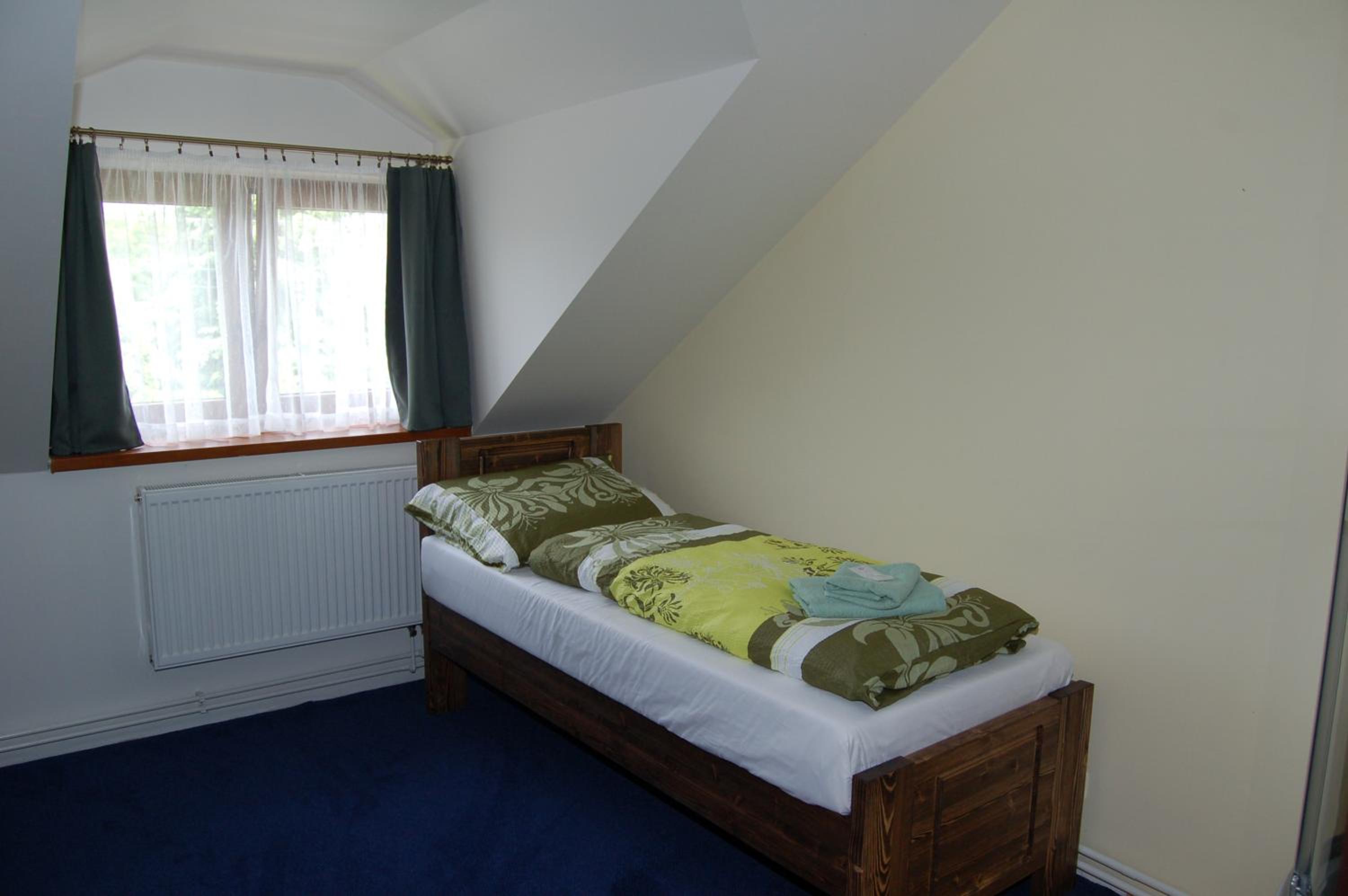 Double or Twin Room - Photo 5