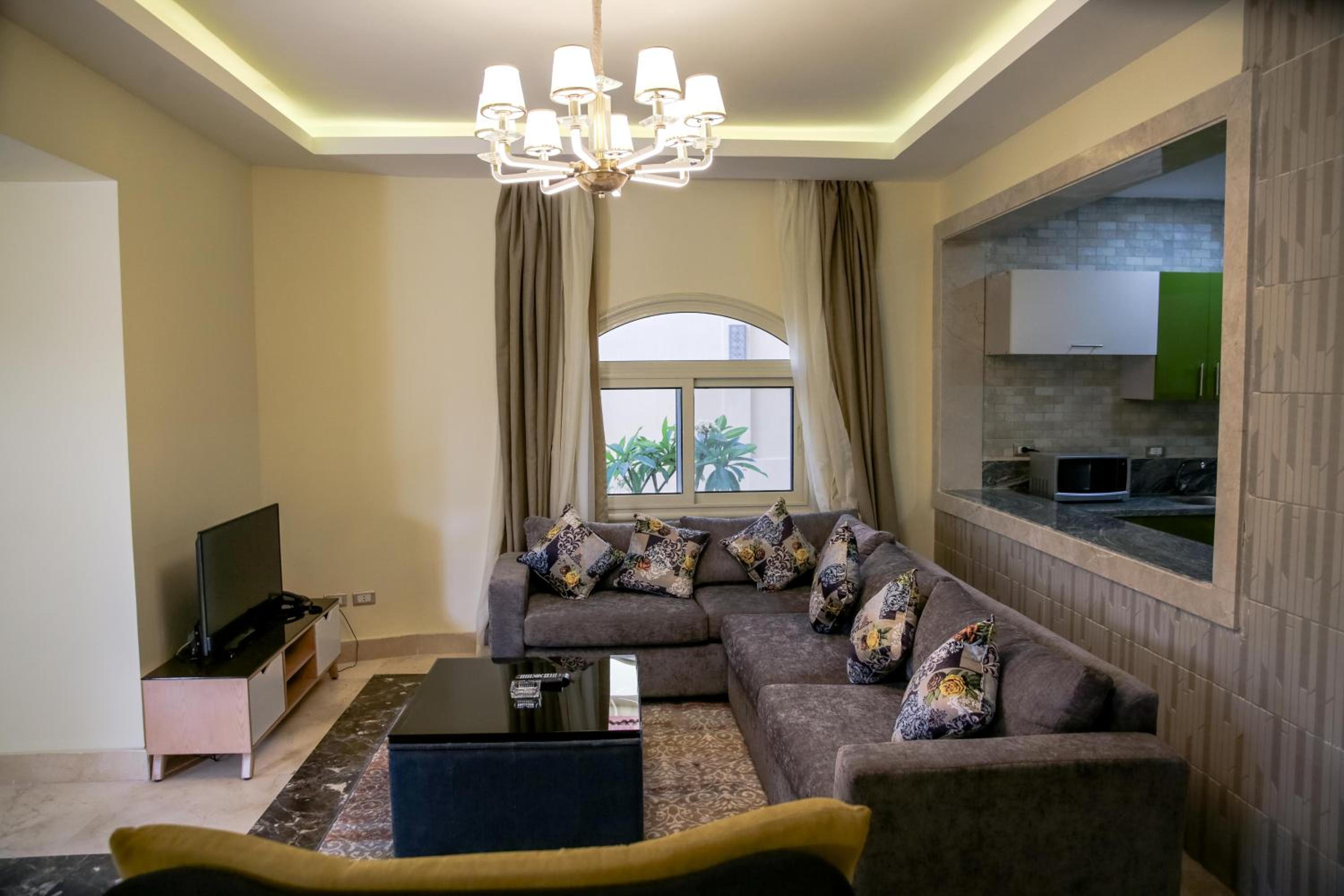 Two-Bedroom Apartment - Photo 30