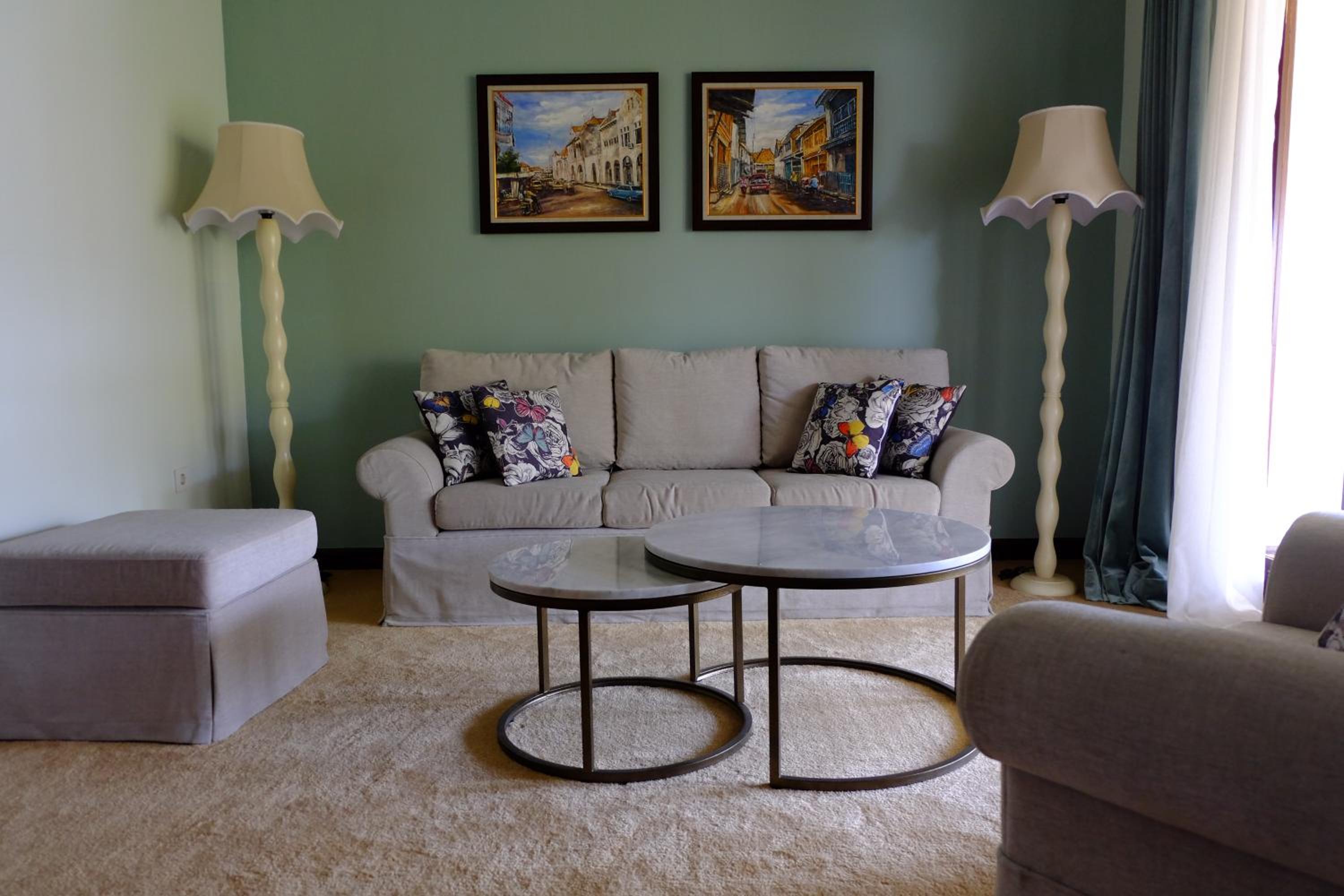 Family Room photo 1