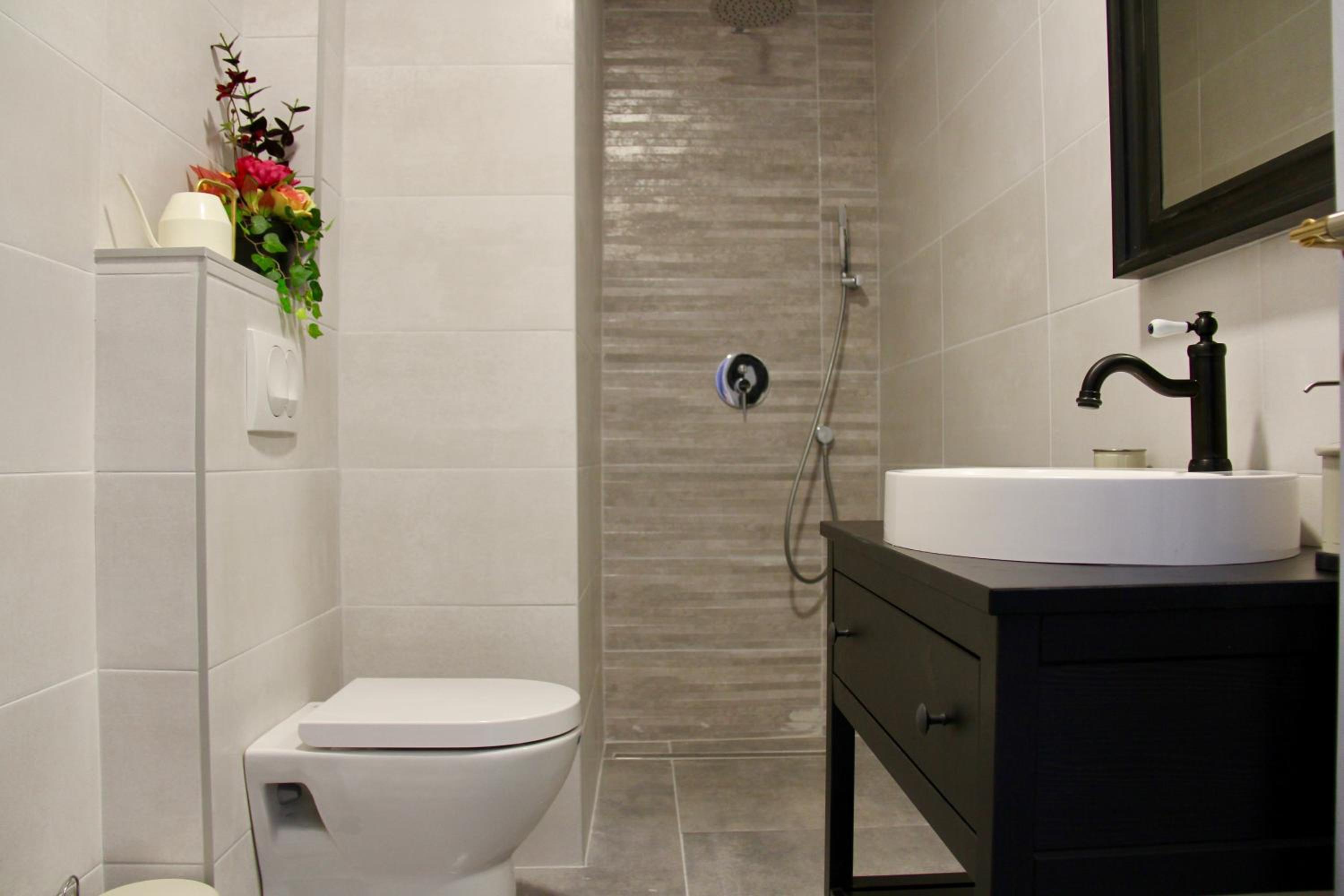 Deluxe Double Room with Balcony - Photo 47