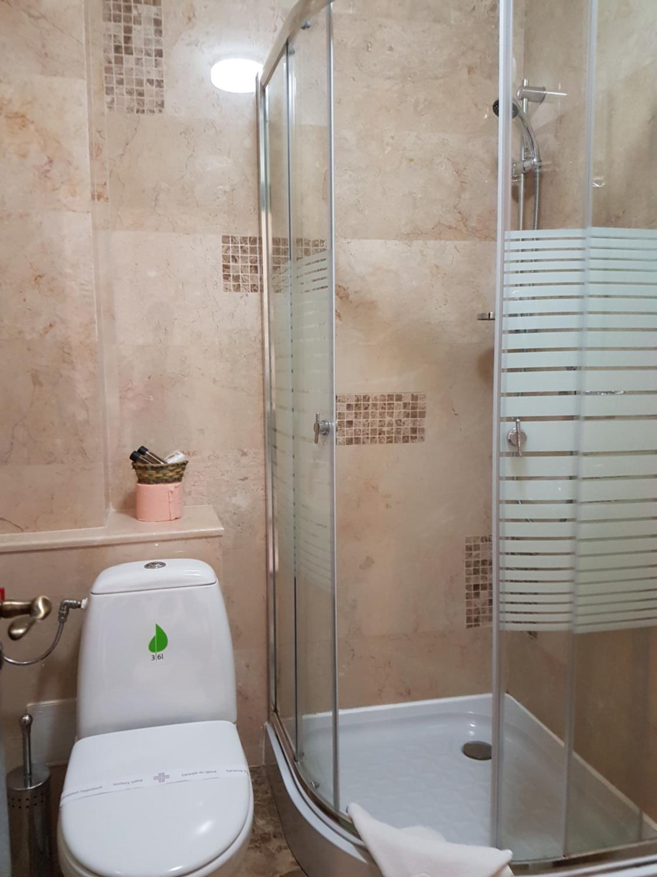 Standard Double Room - Photo 14