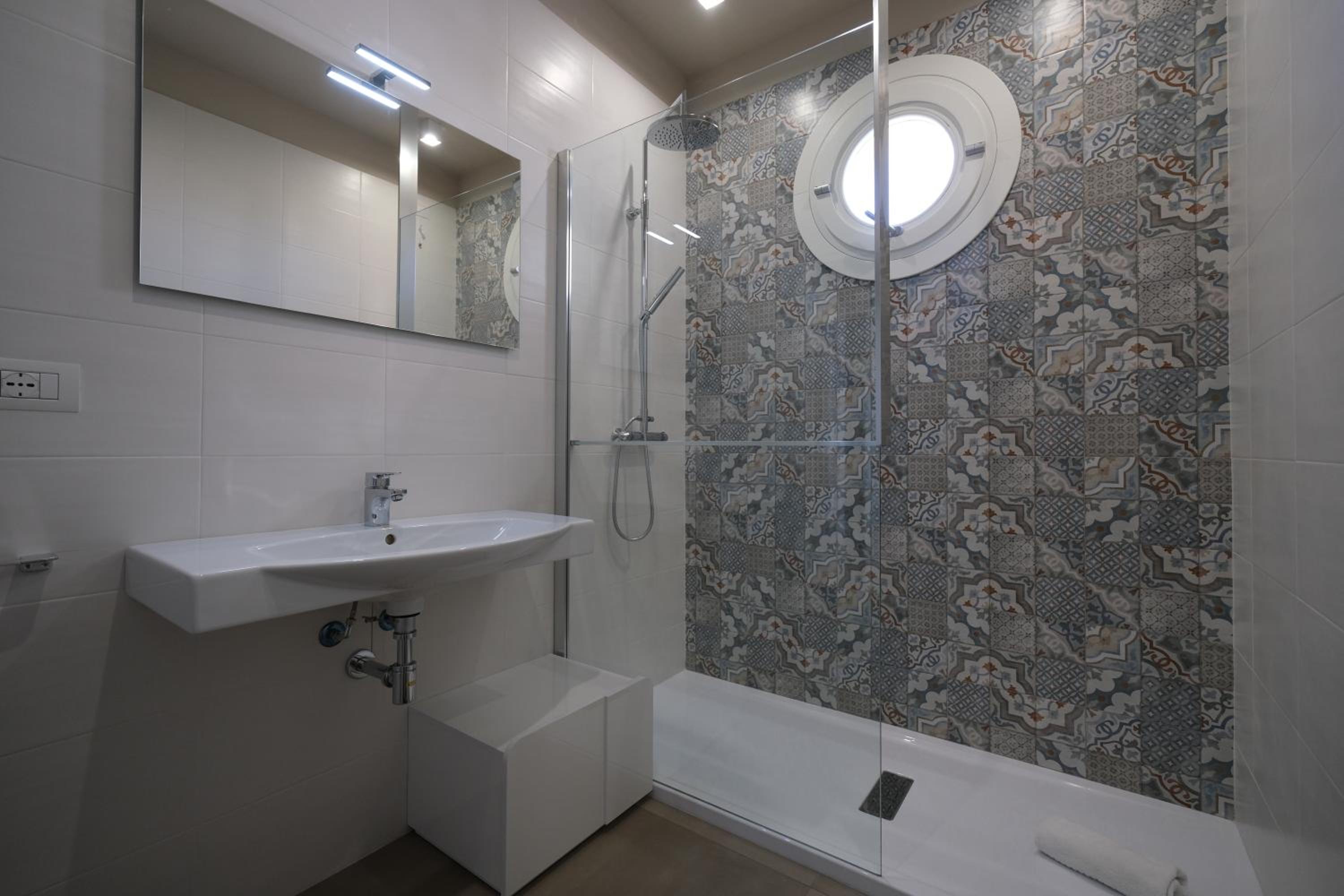 Studio Apartment with Sea View (3th Floor) - Photo 3