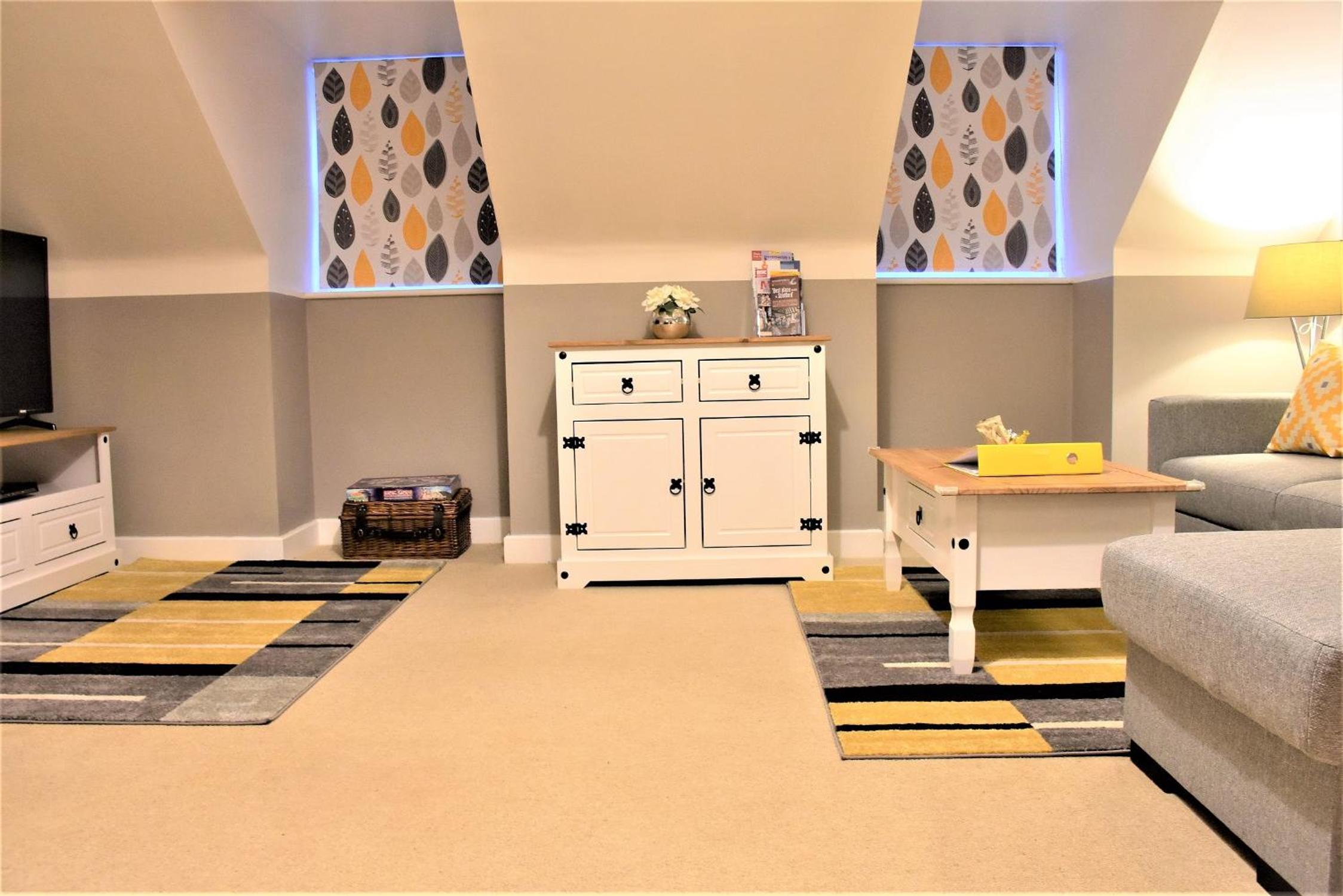 One-Bedroom Apartment - Photo 4