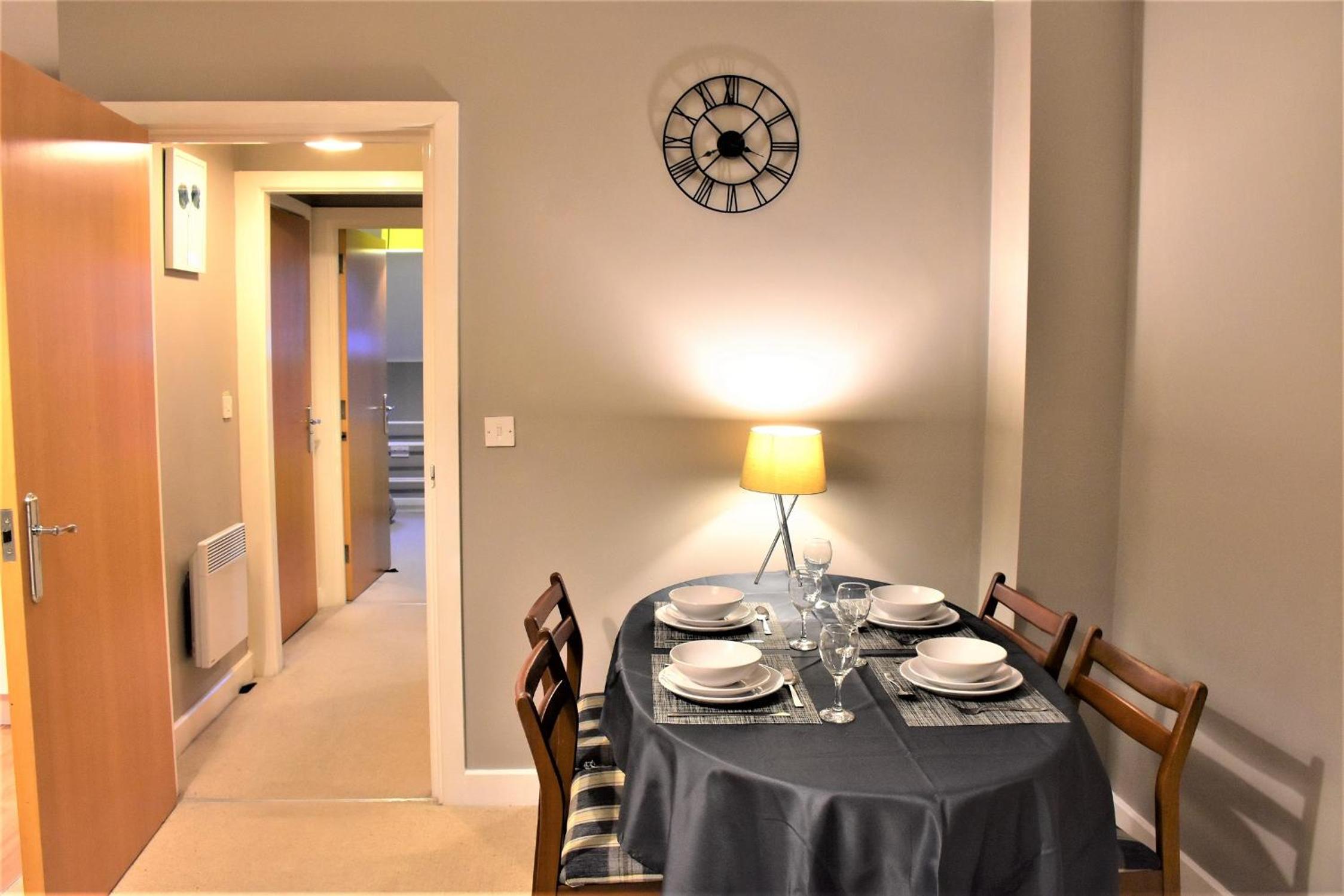 One-Bedroom Apartment - Photo 7