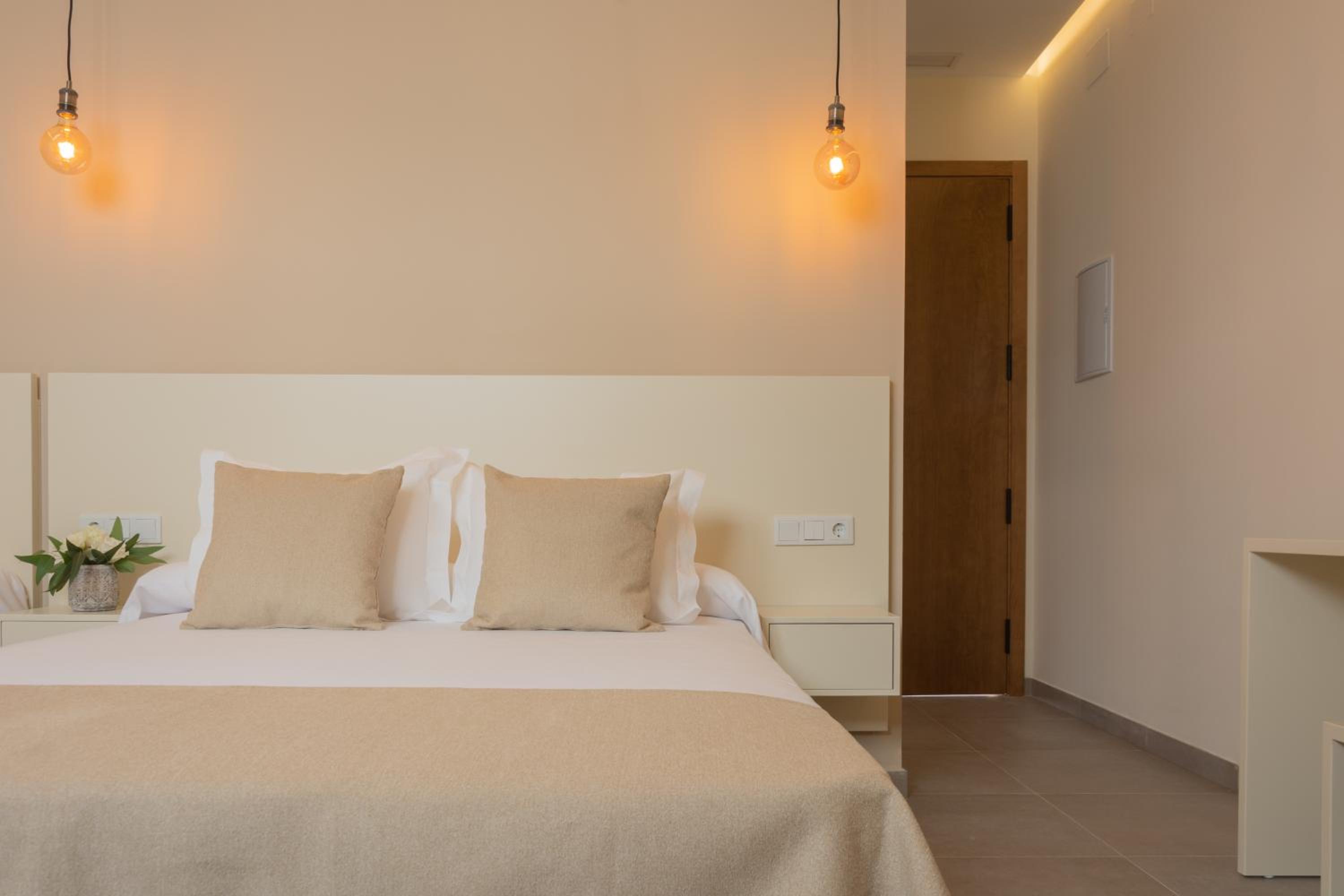 Triple Room - Photo 1
