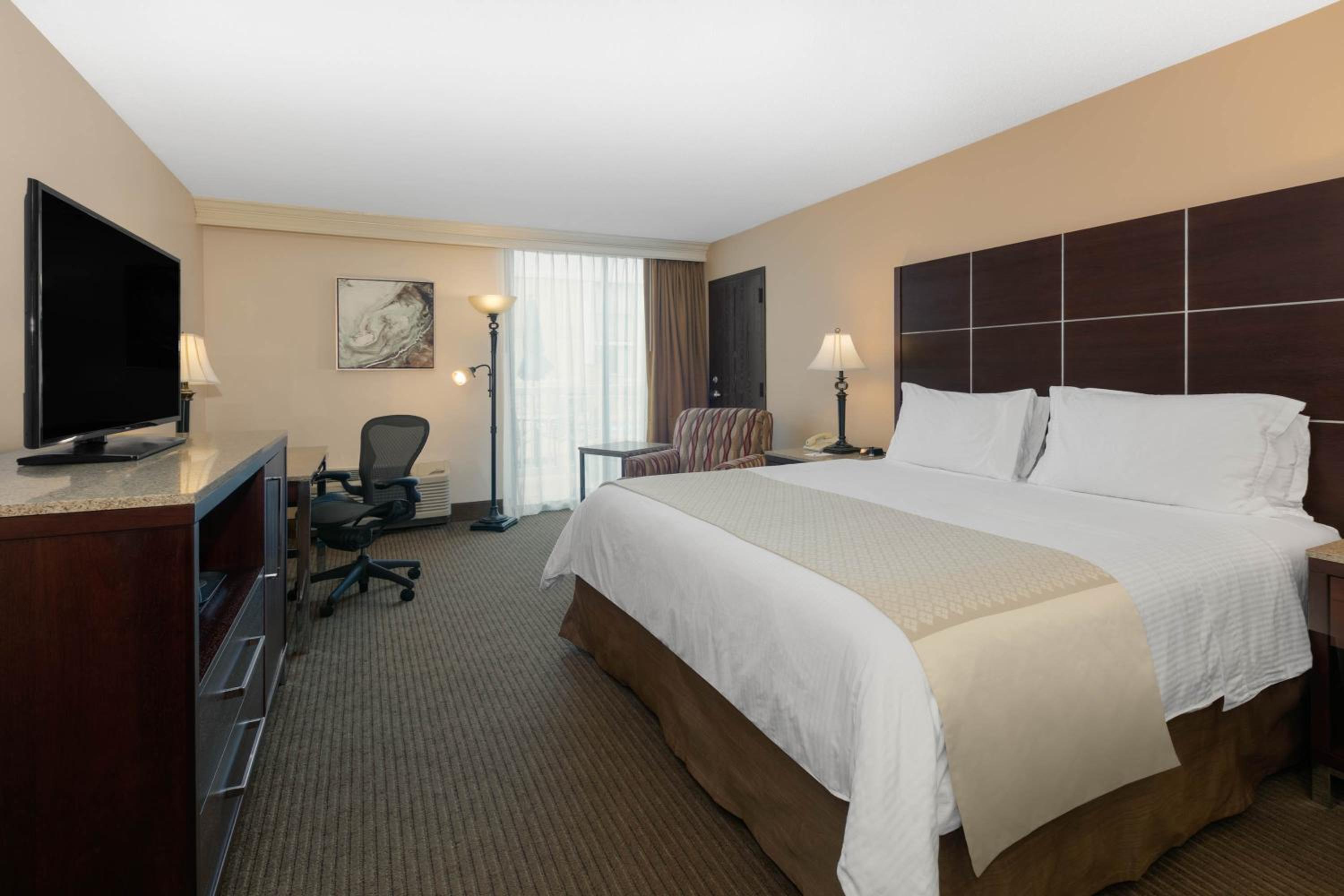 King Room - Non-Smoking
