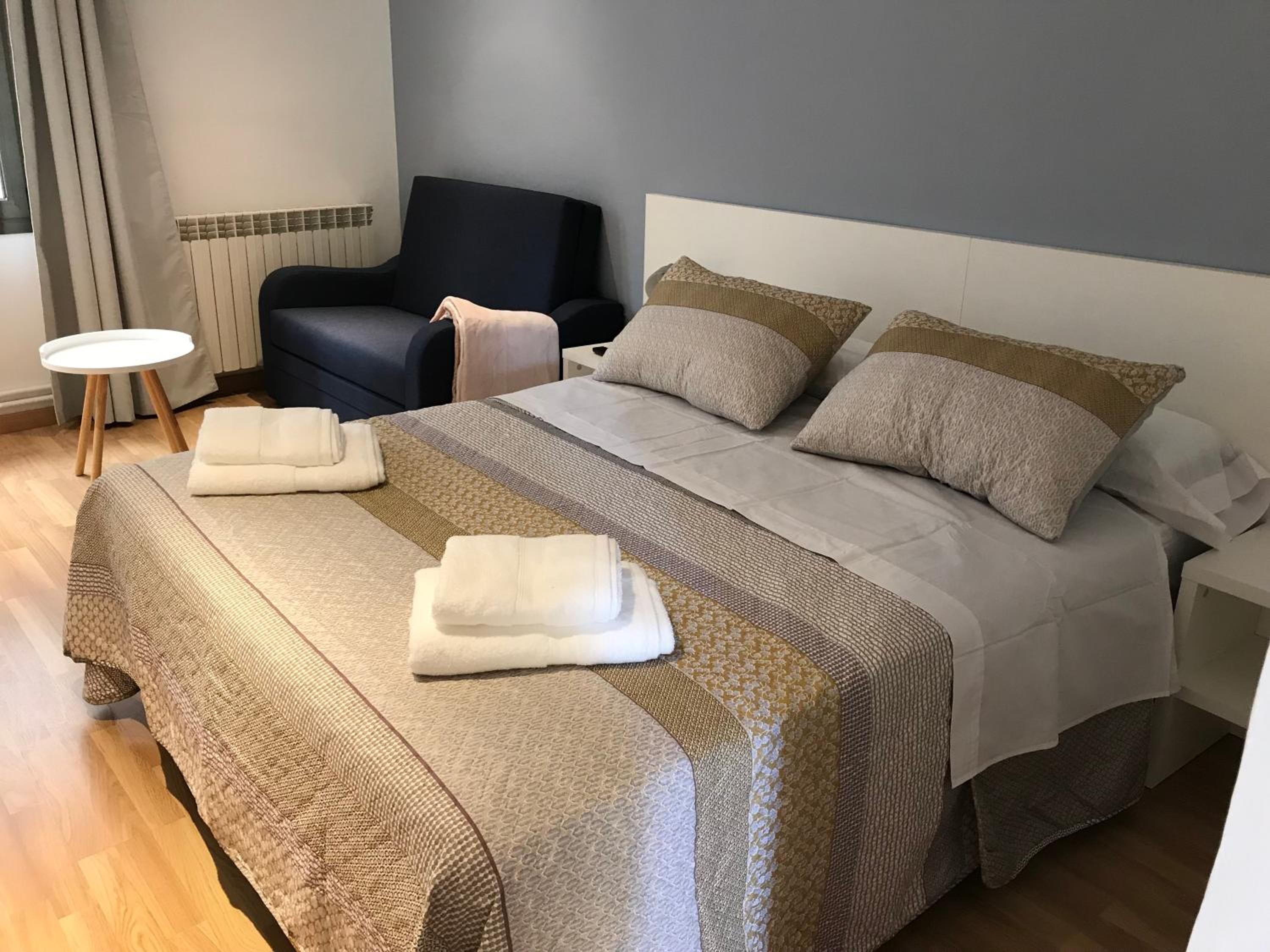Habitación Doble con Baño Privado