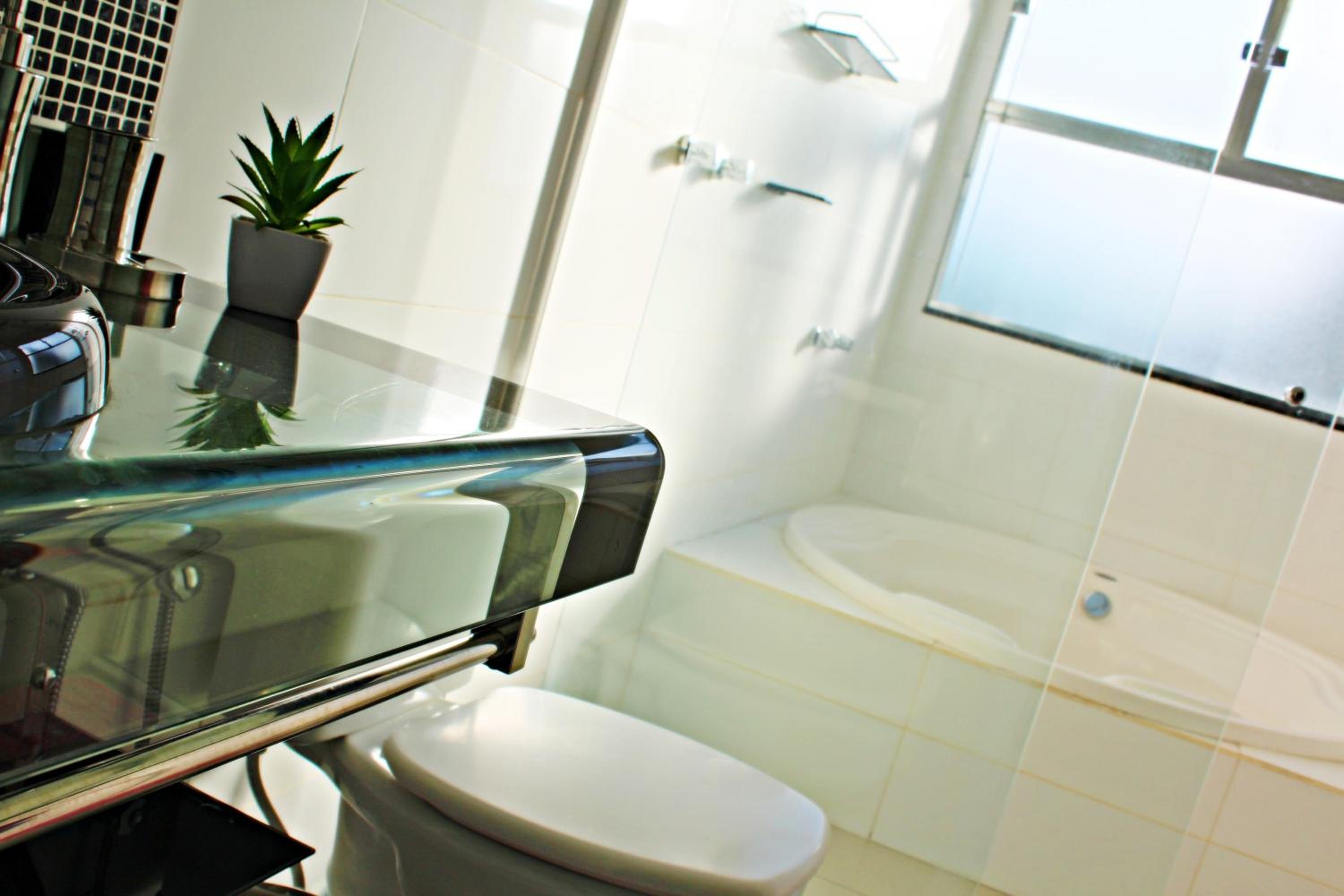 King Room with Spa Bath - Photo 3