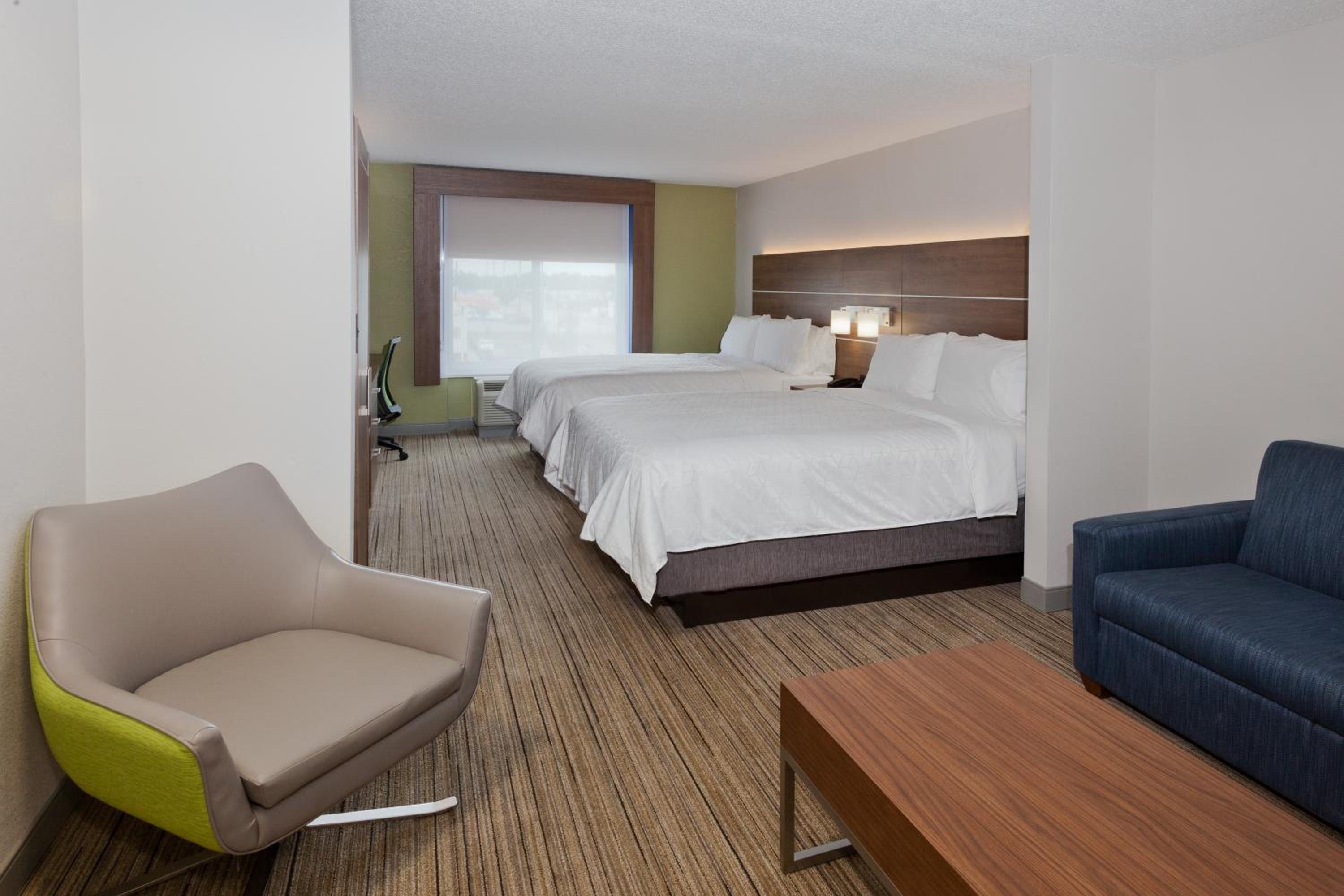 Standard Room - Non-Smoking - Photo 2