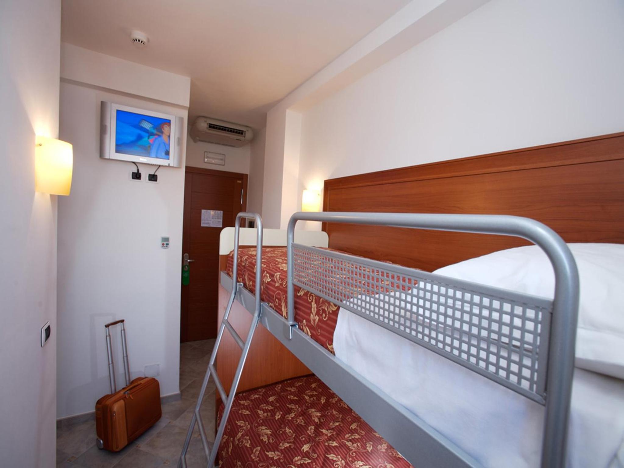 Quadruple Room photo 3