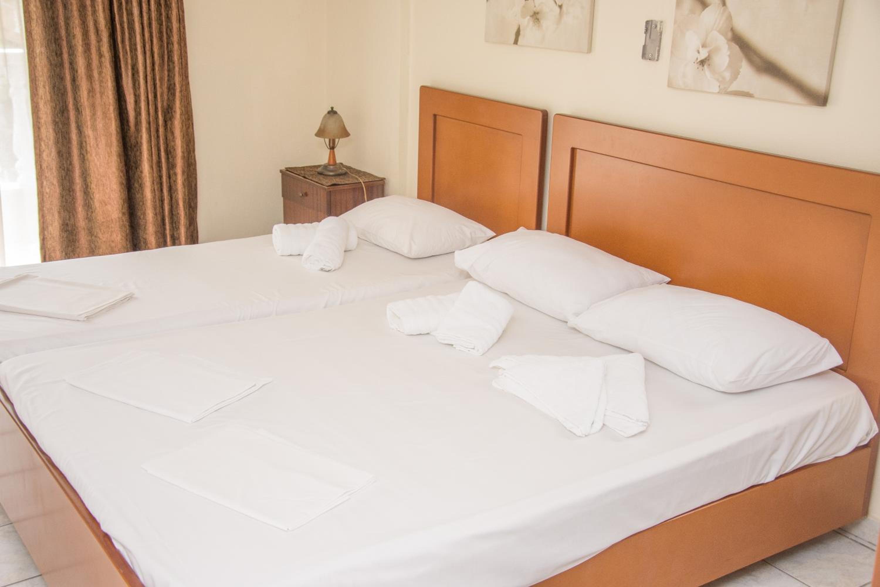 Classic Quadruple Room - Photo 3