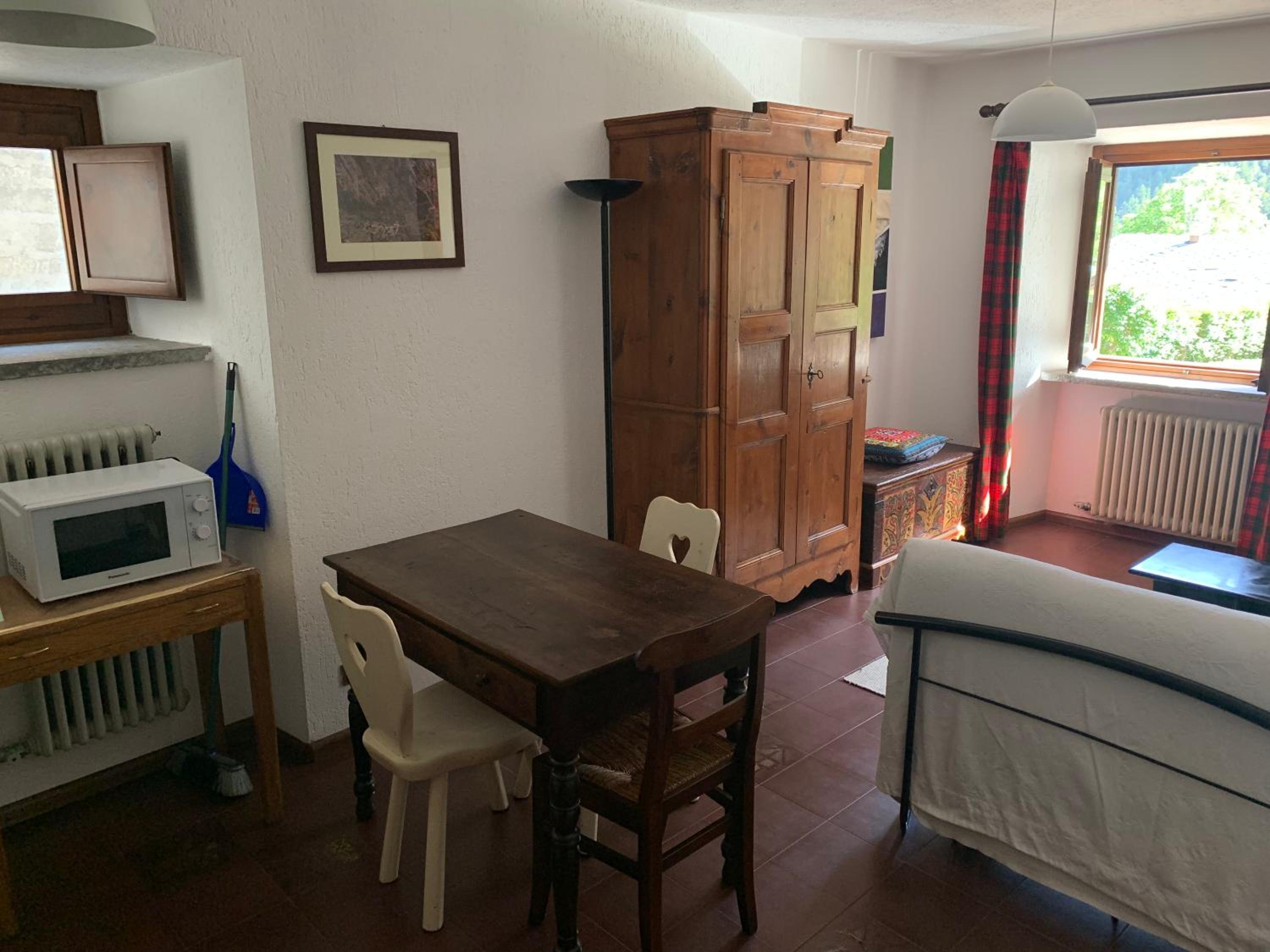 Studio Apartment