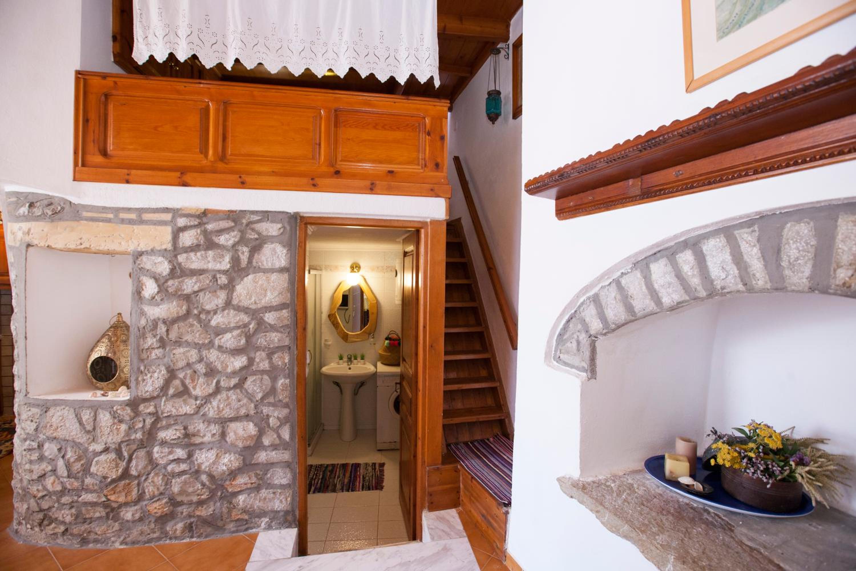 Two-Bedroom House photo 3