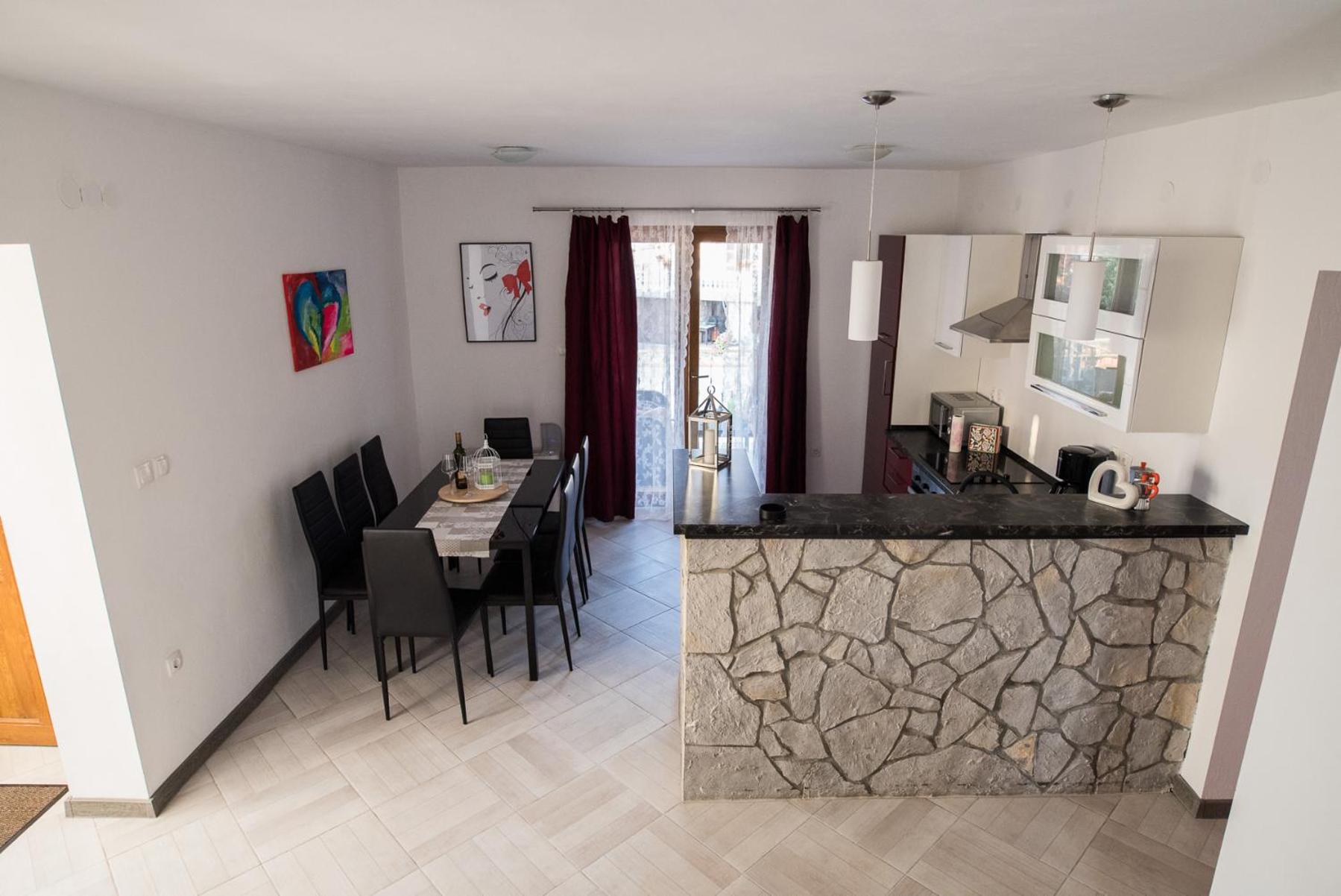 Apartment - Photo 90