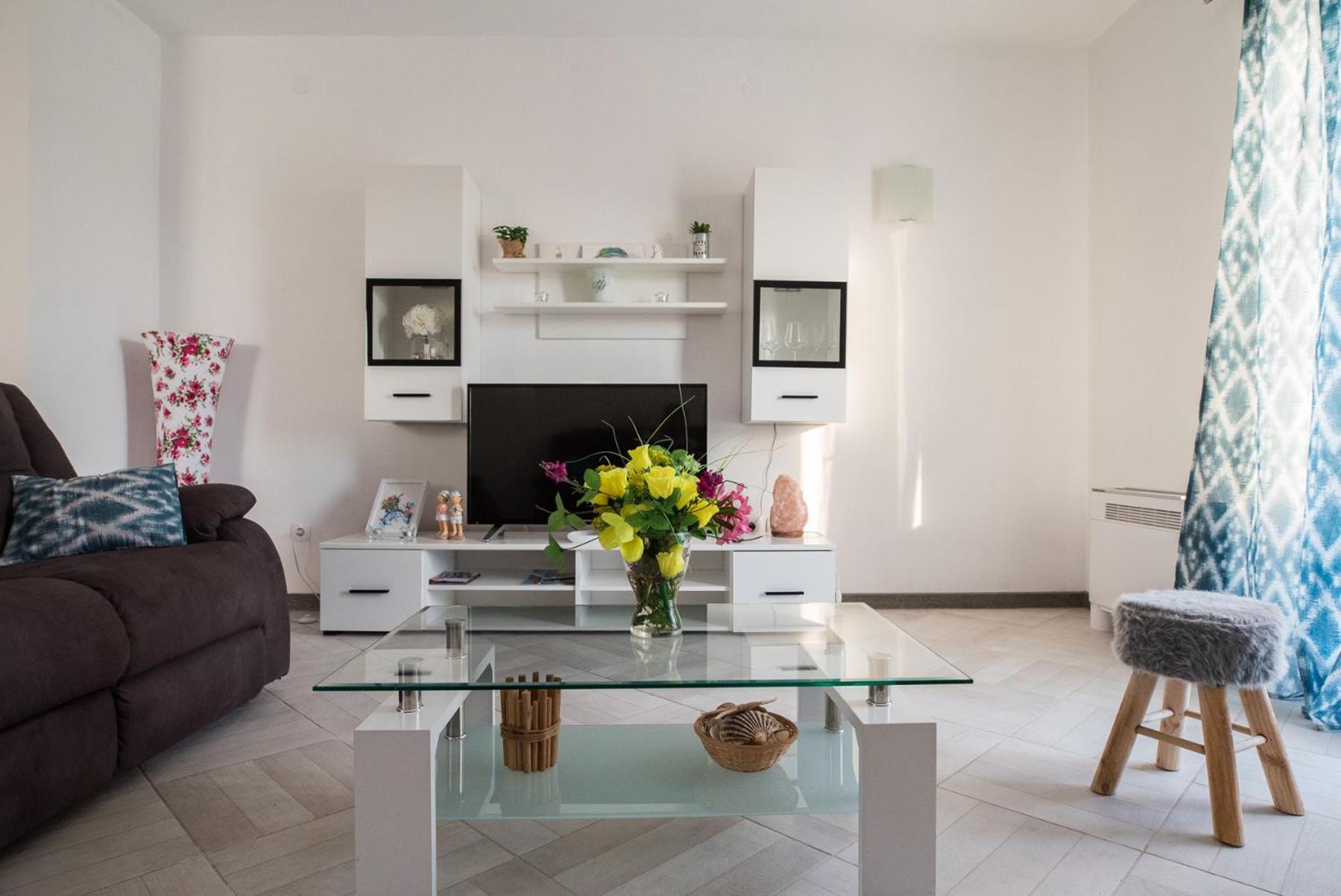 Apartment - Photo 93