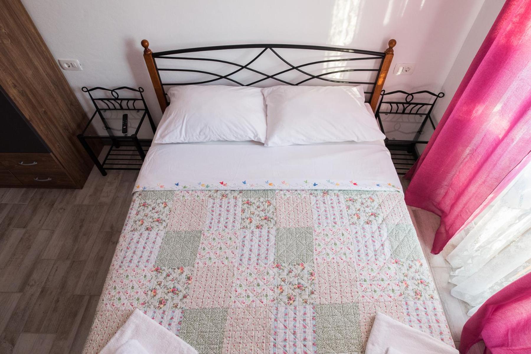 Apartment - Photo 94