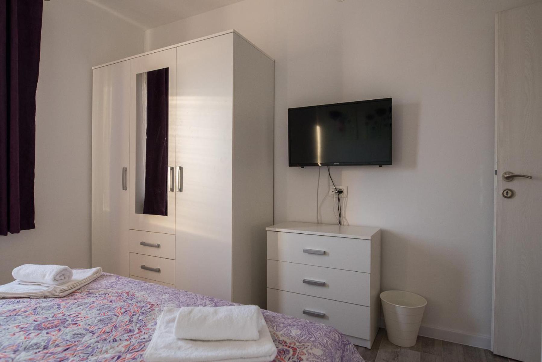 Apartment - Photo 96