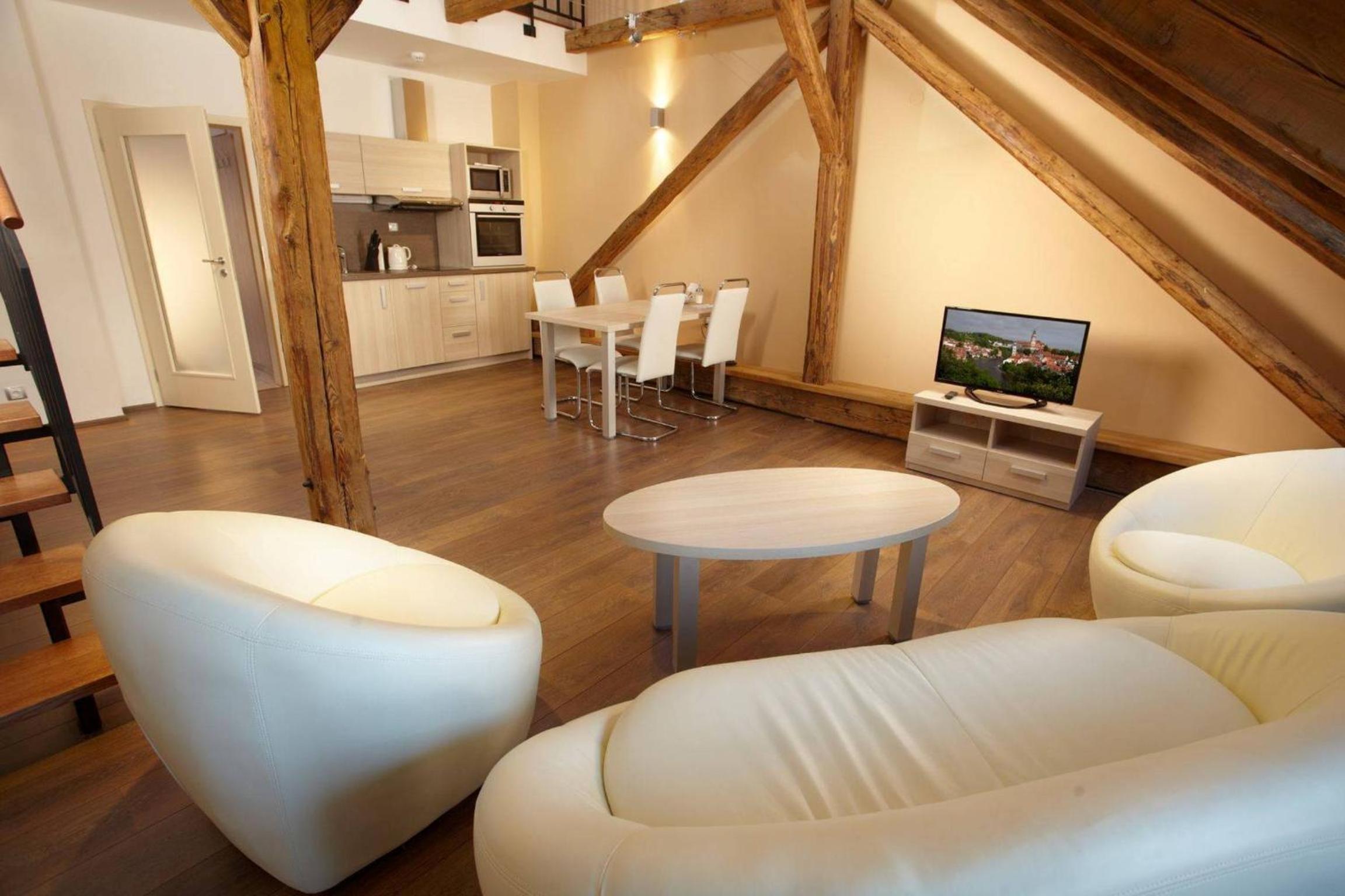 Two-Bedroom Apartment with Terrace - Split Level - Photo 6