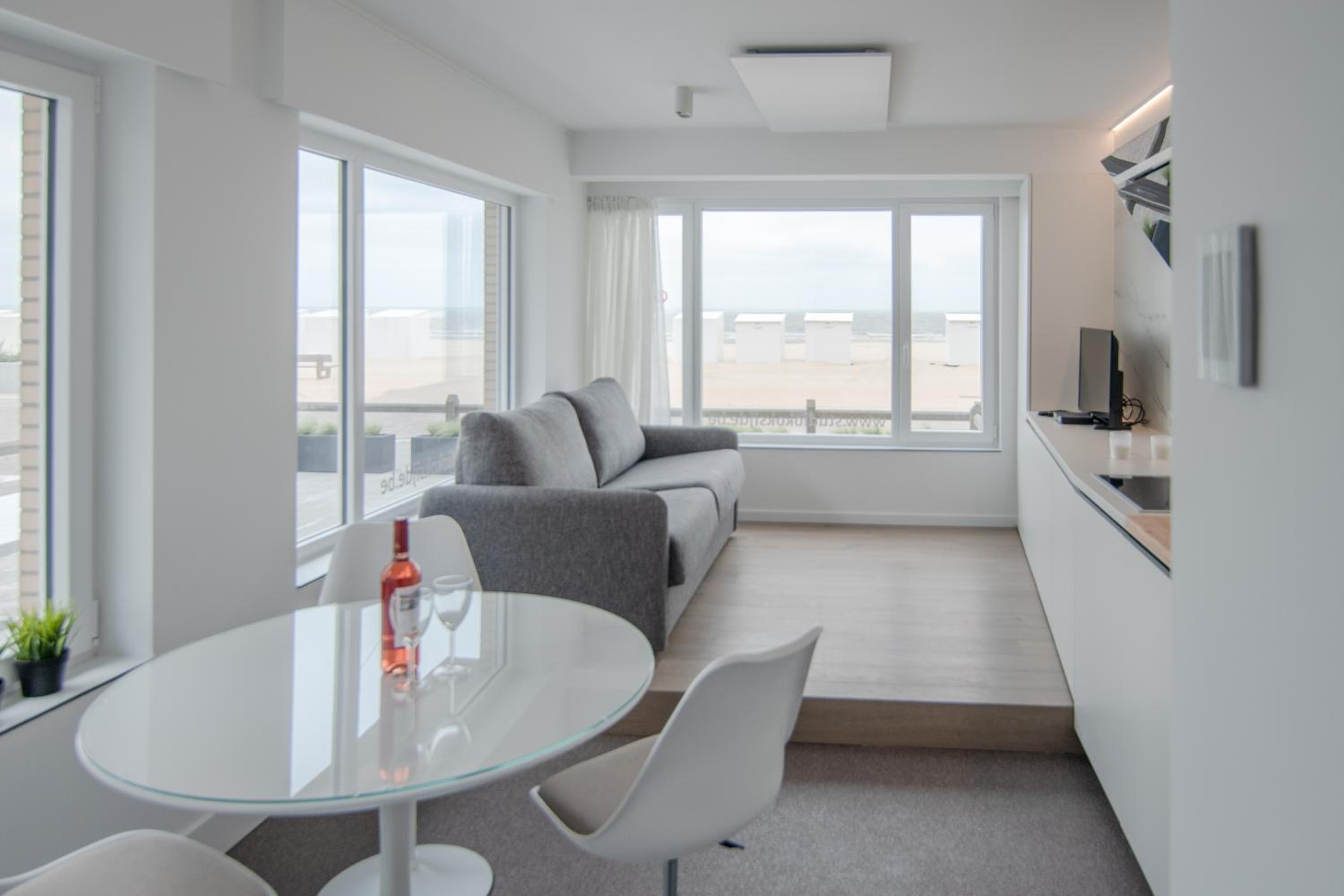 Studio Apartment with Sea View photo 1