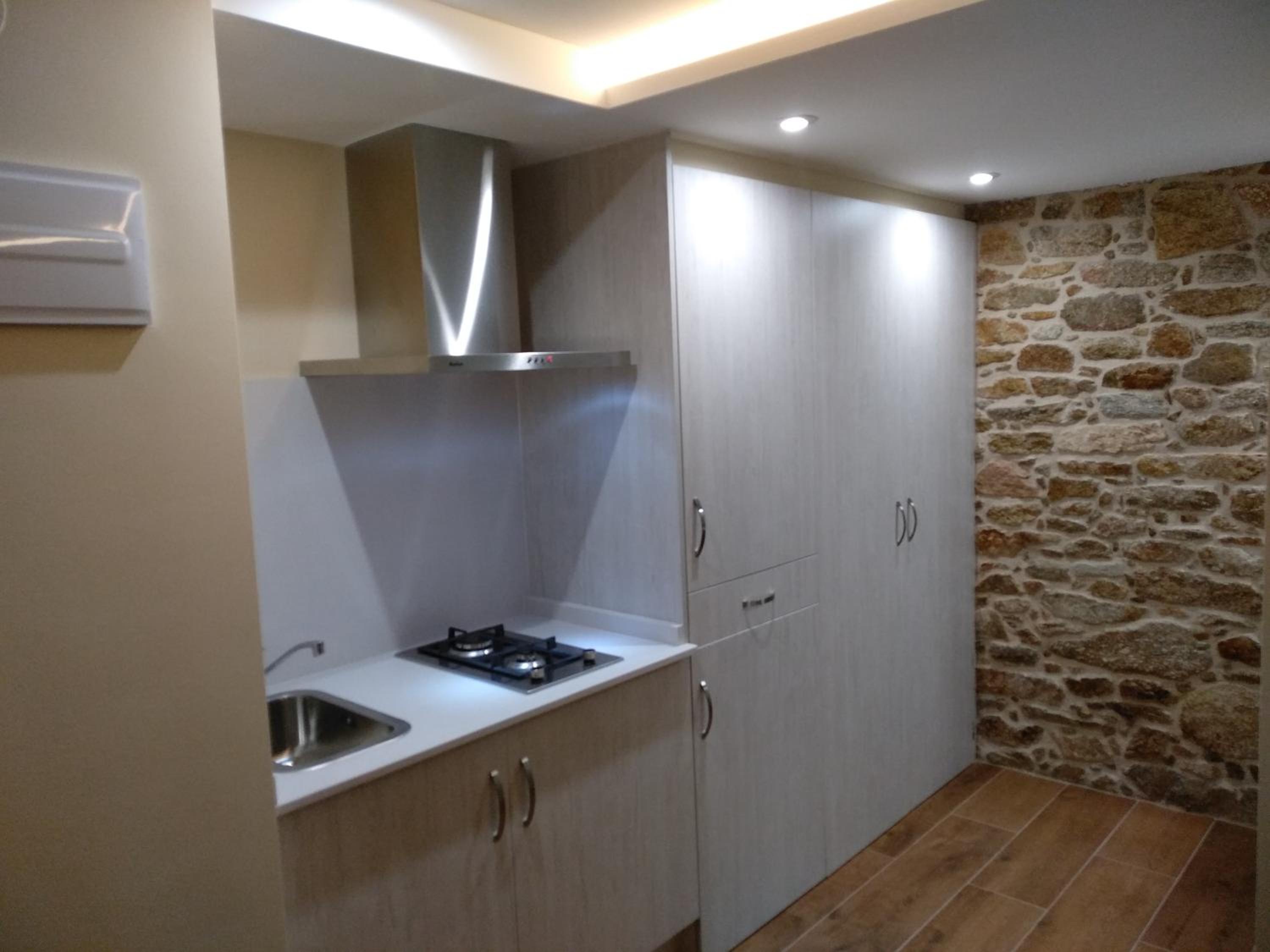 One-Bedroom Apartment - Photo 18