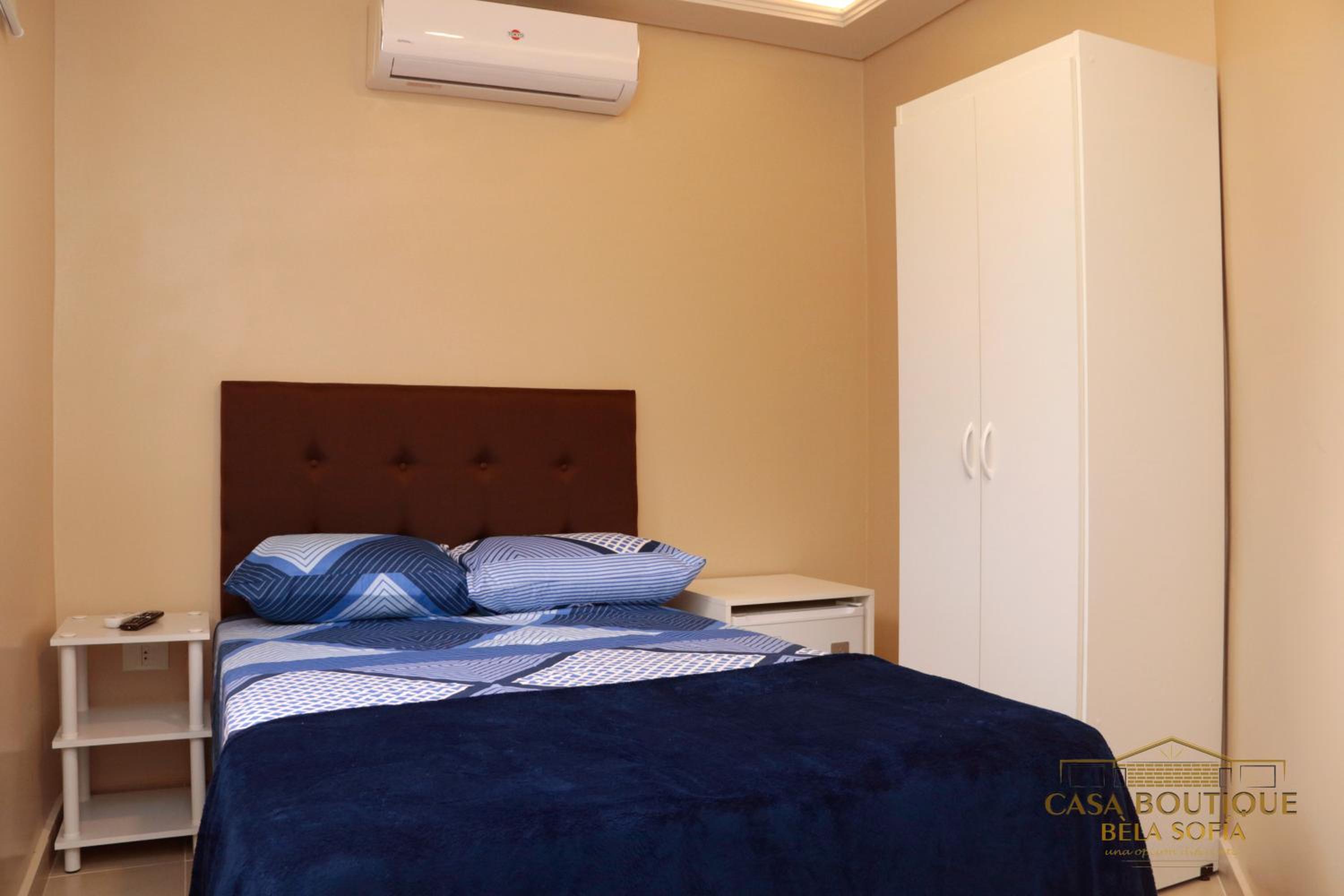 Standard Double Room with Shared Bathroom photo 2