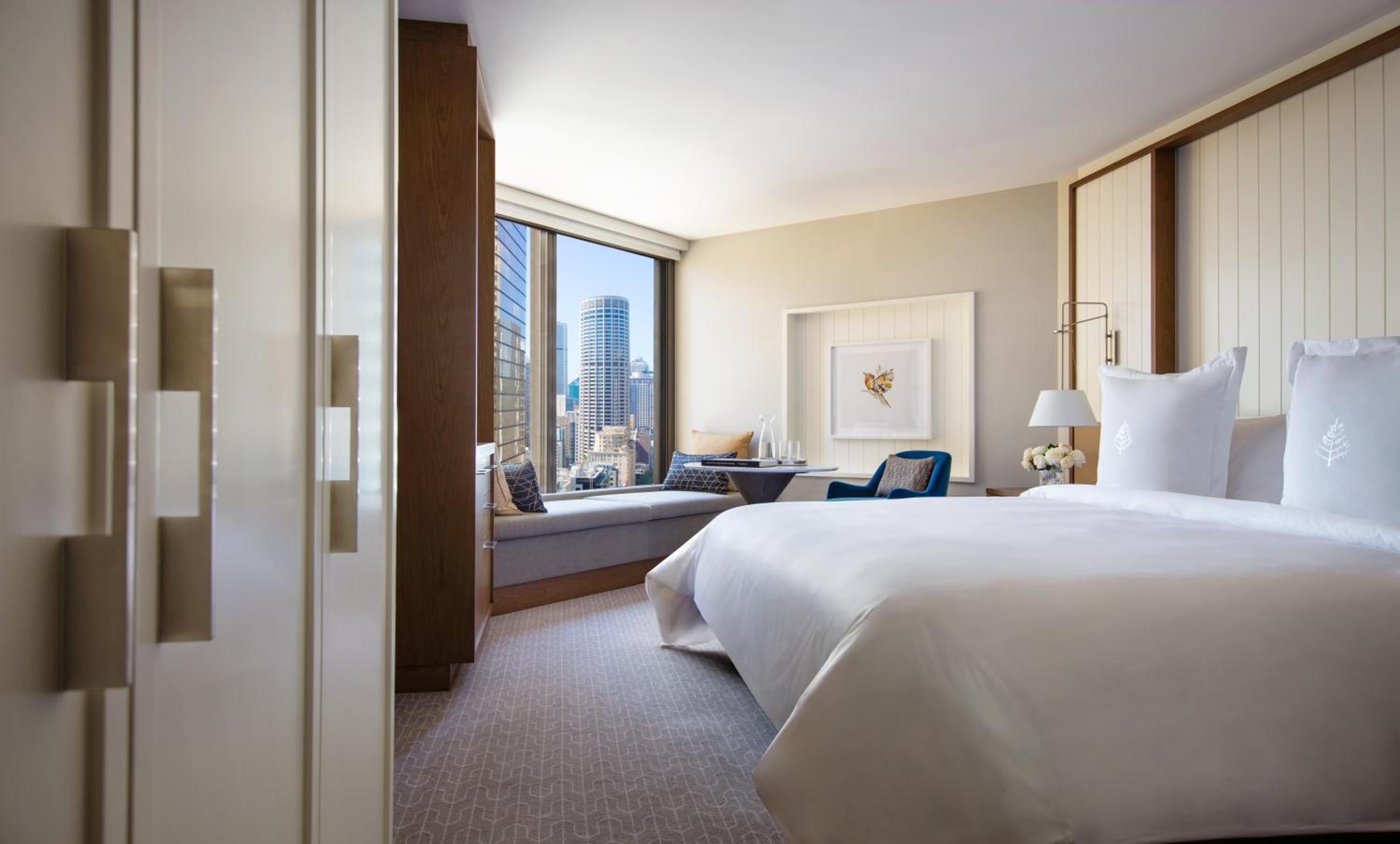 Deluxe City King Room