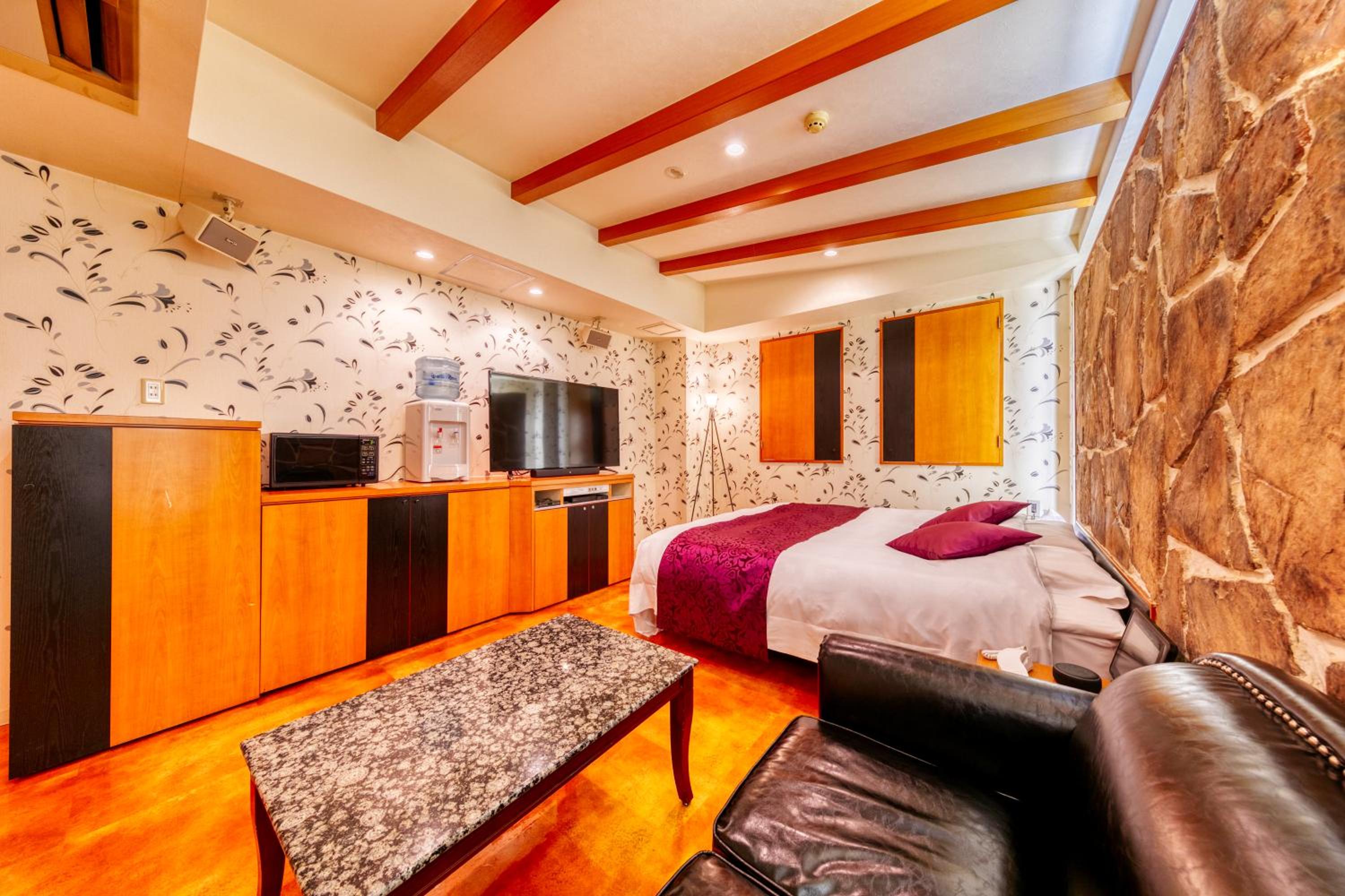 Standard Double Room - Photo 5