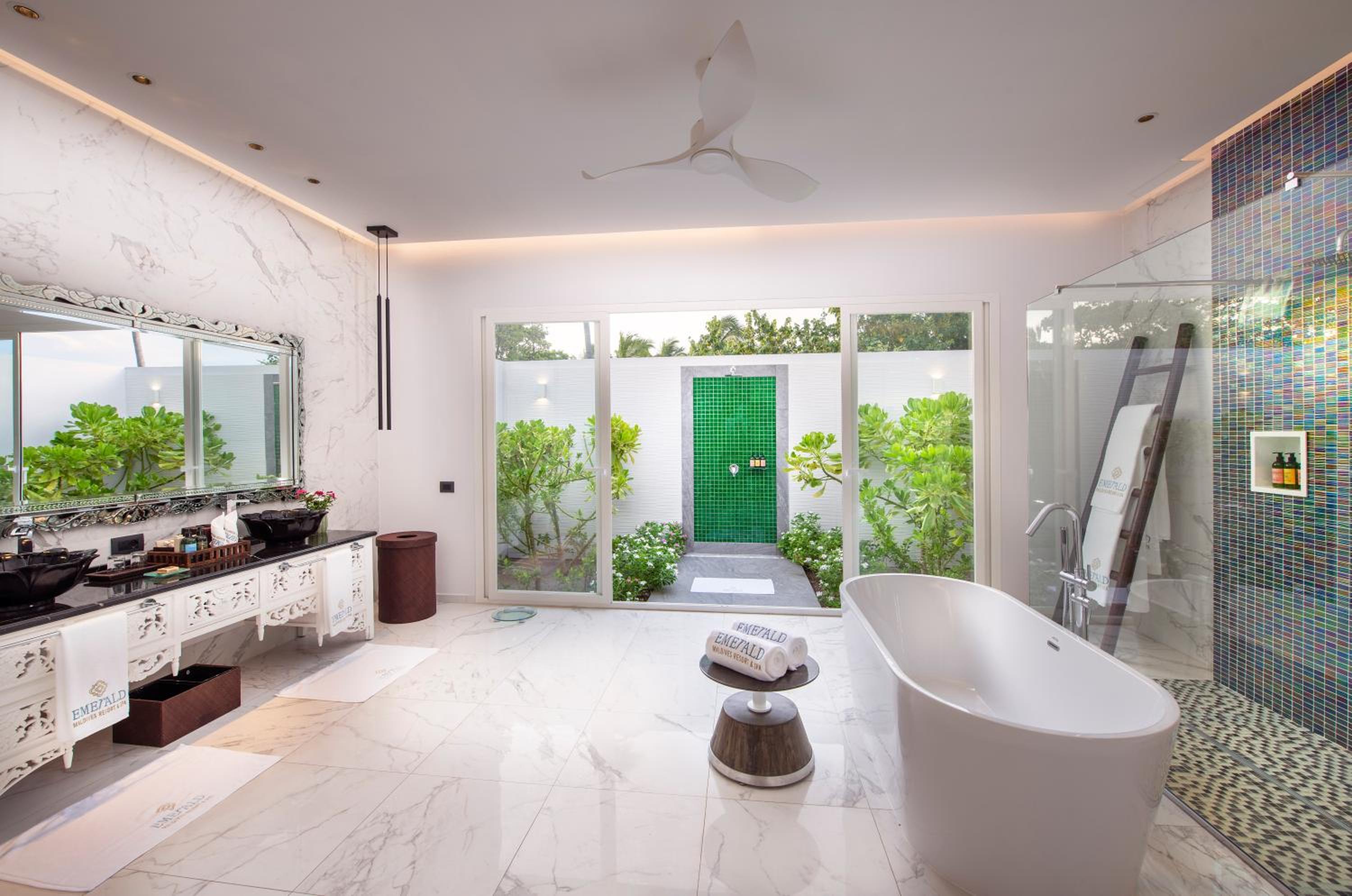 Marina Garden Villa with Pool - Photo 2