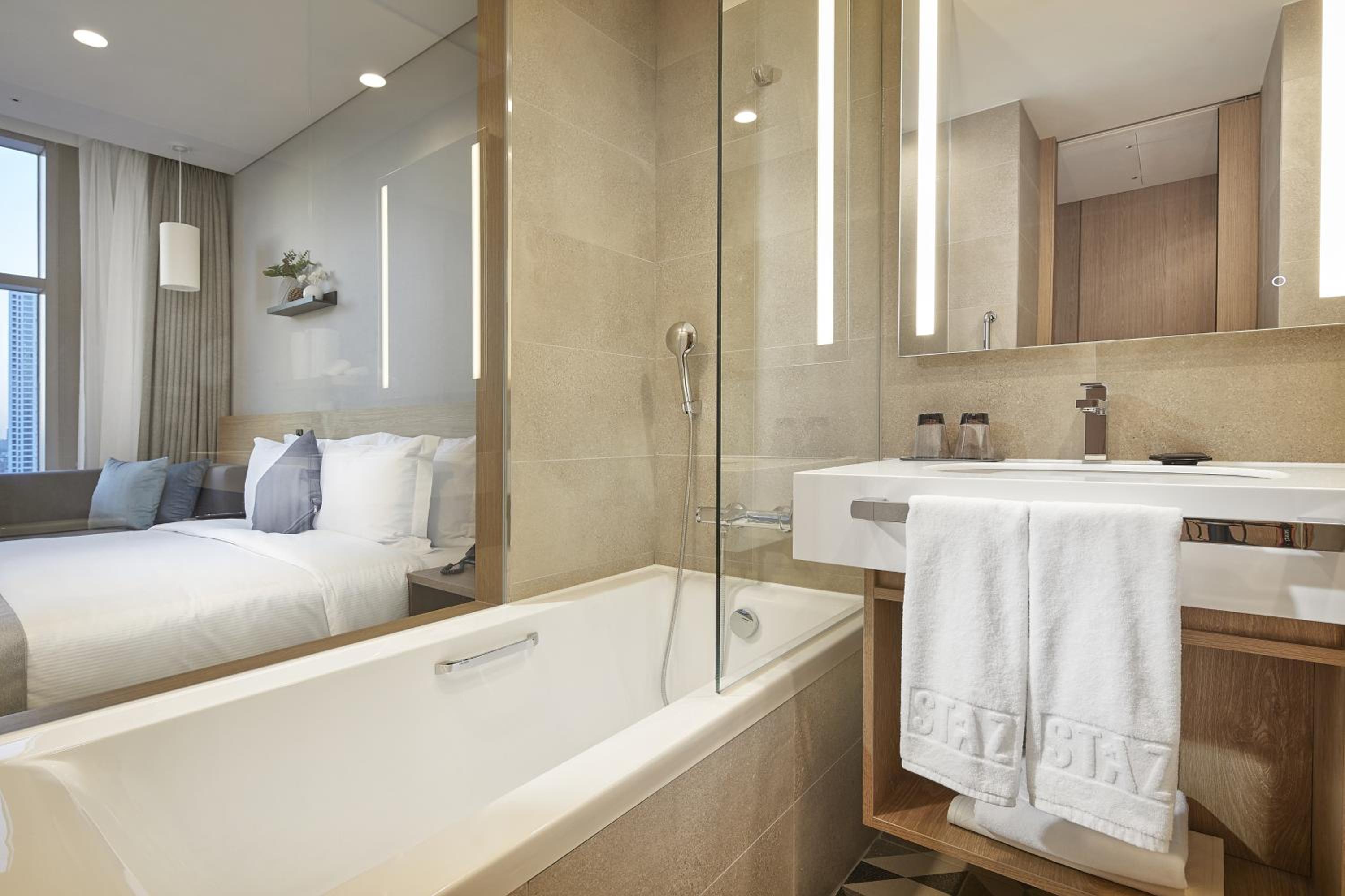 Standard Double Room with Bathtub photo 3