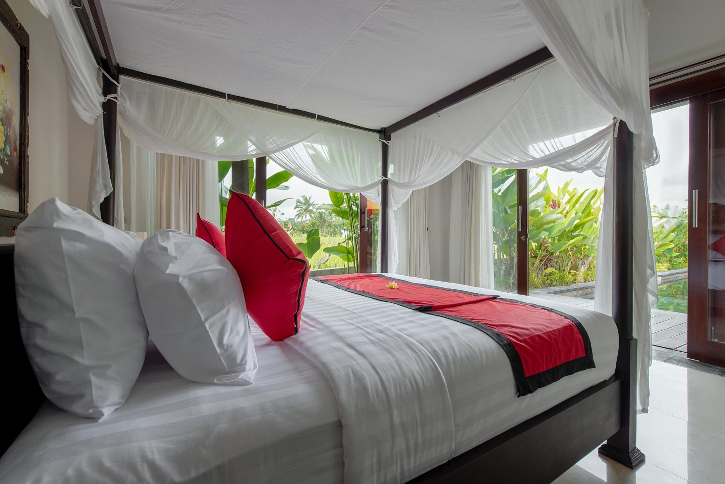 Three-Bedroom Villa - Photo 30