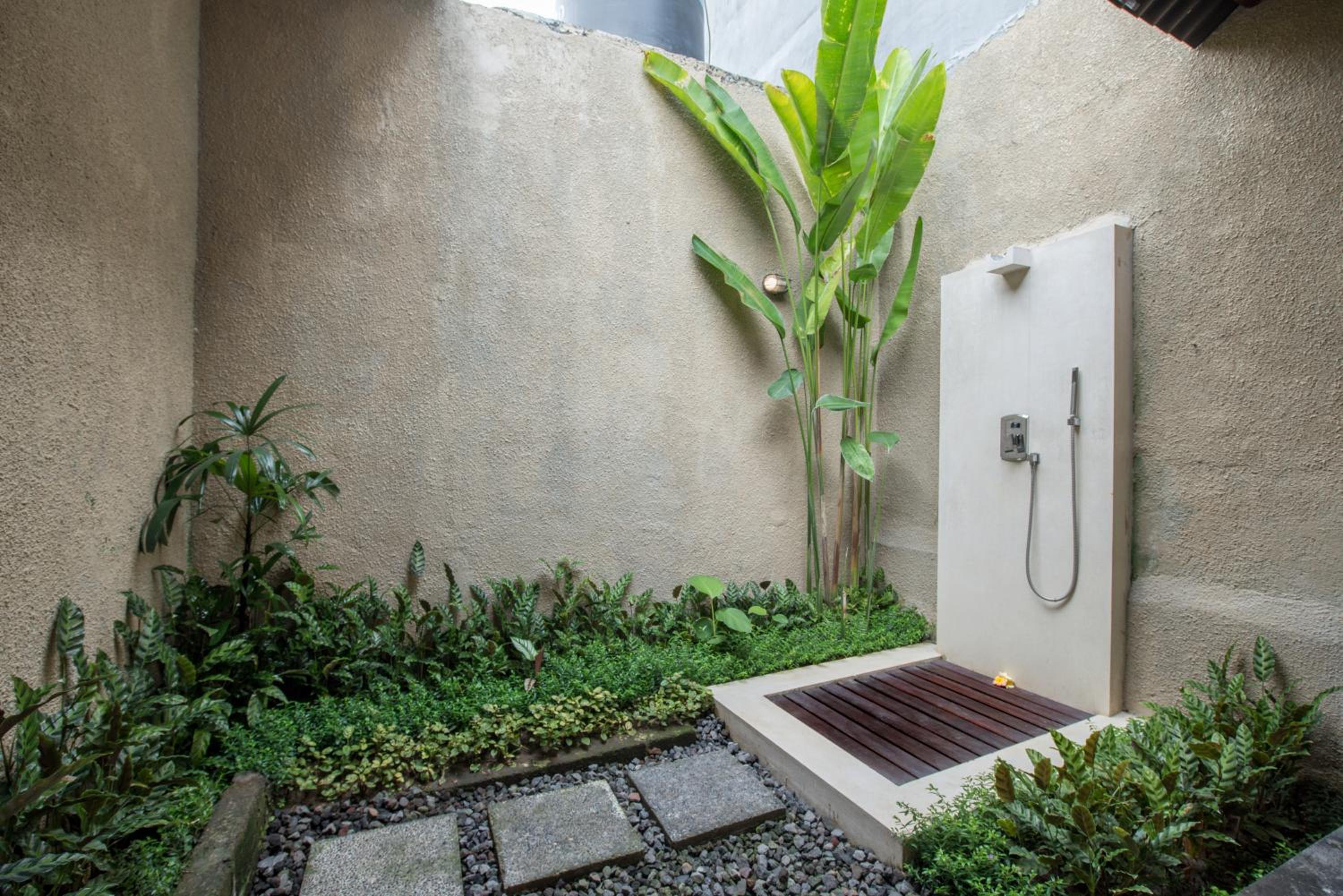 Three-Bedroom Villa - Photo 34