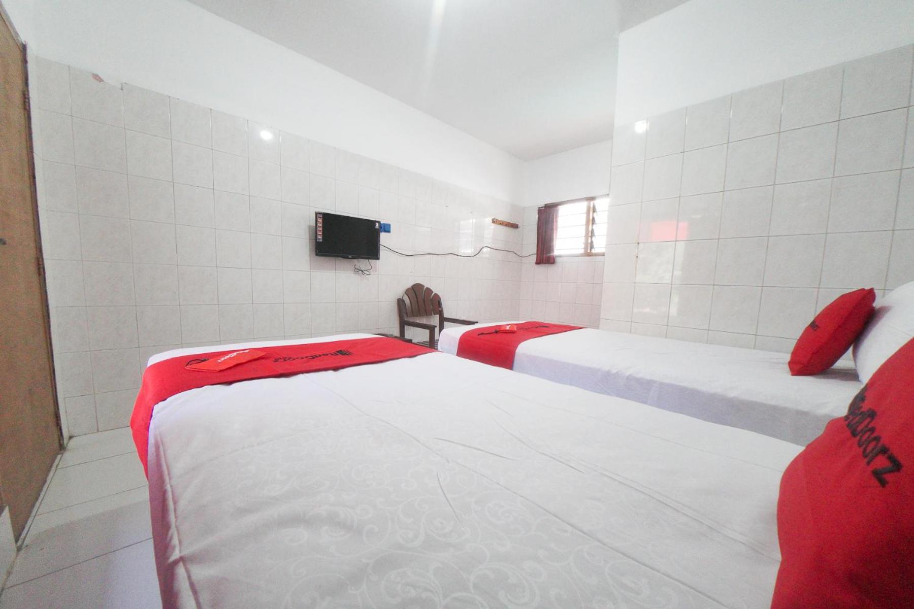 Twin Room - Photo 4