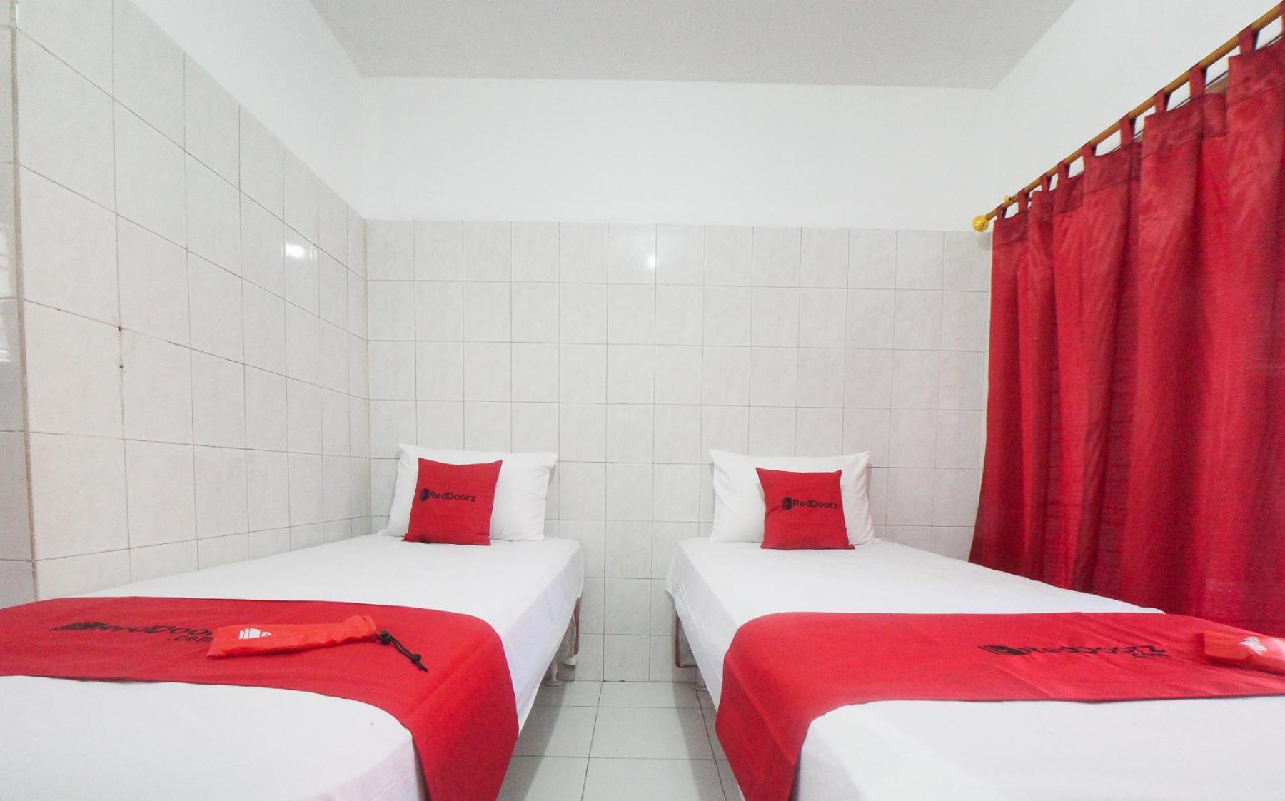 Twin Room - Photo 5