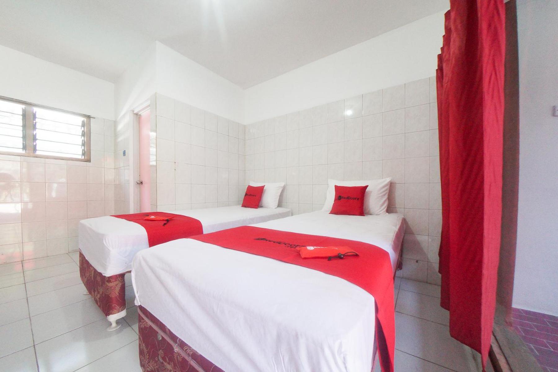 Twin Room - Photo 6
