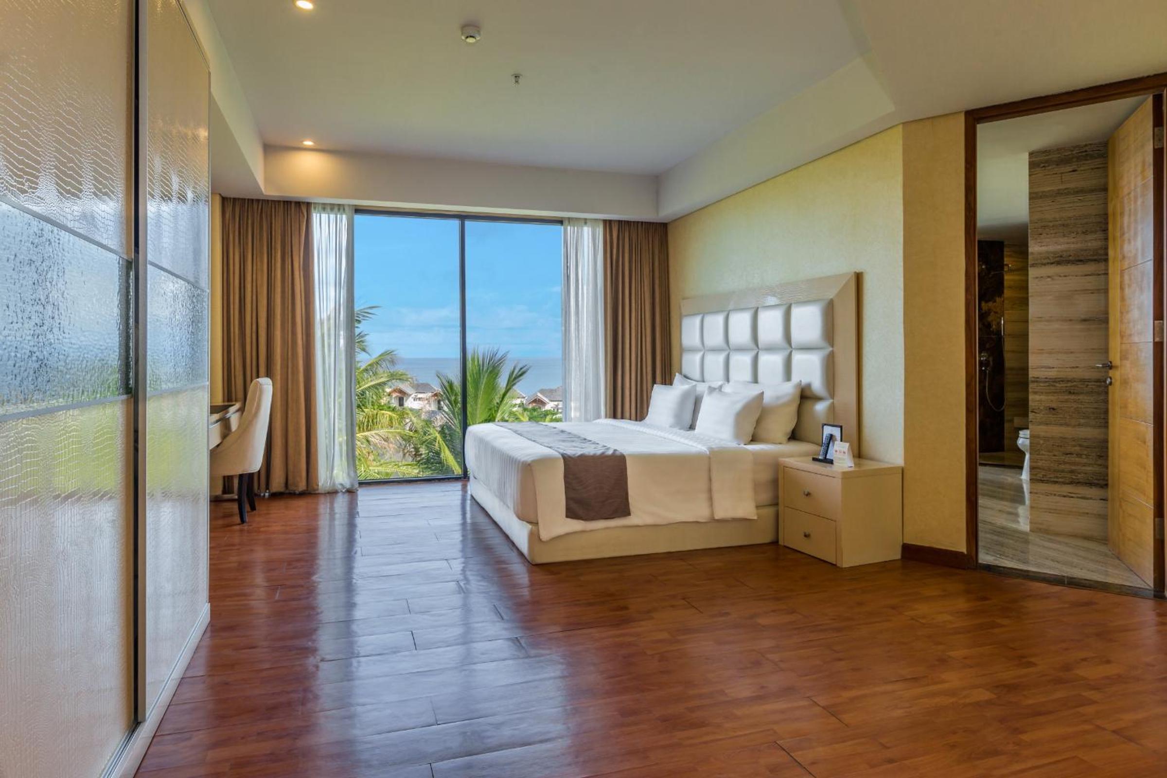 One Bedroom Suite