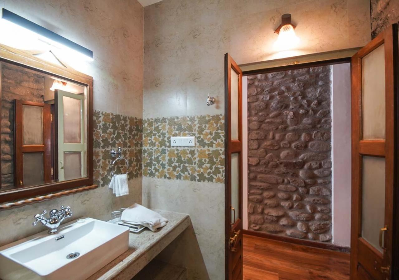 Deluxe Room - Photo 3