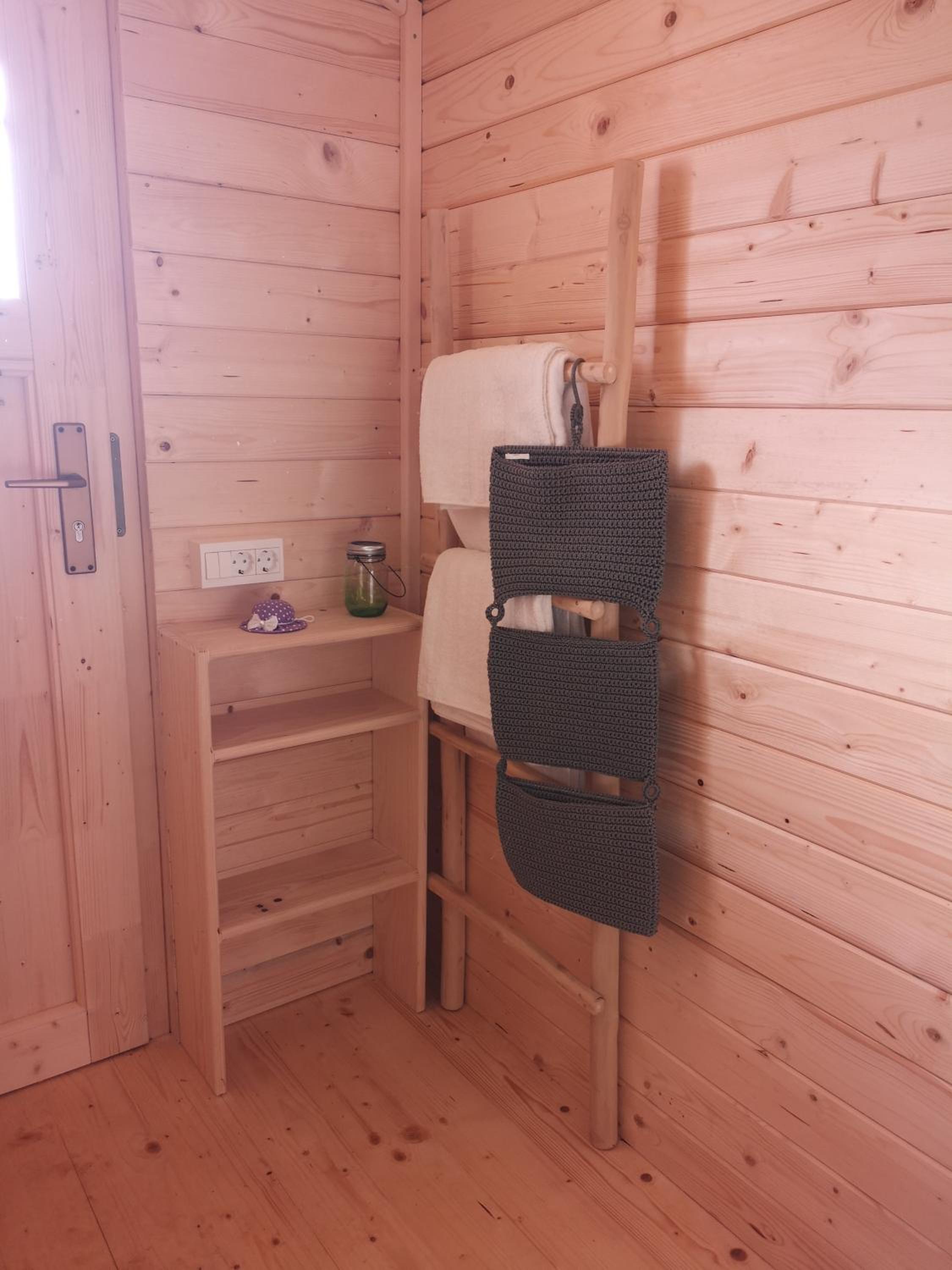 Mobile Home - Photo 8