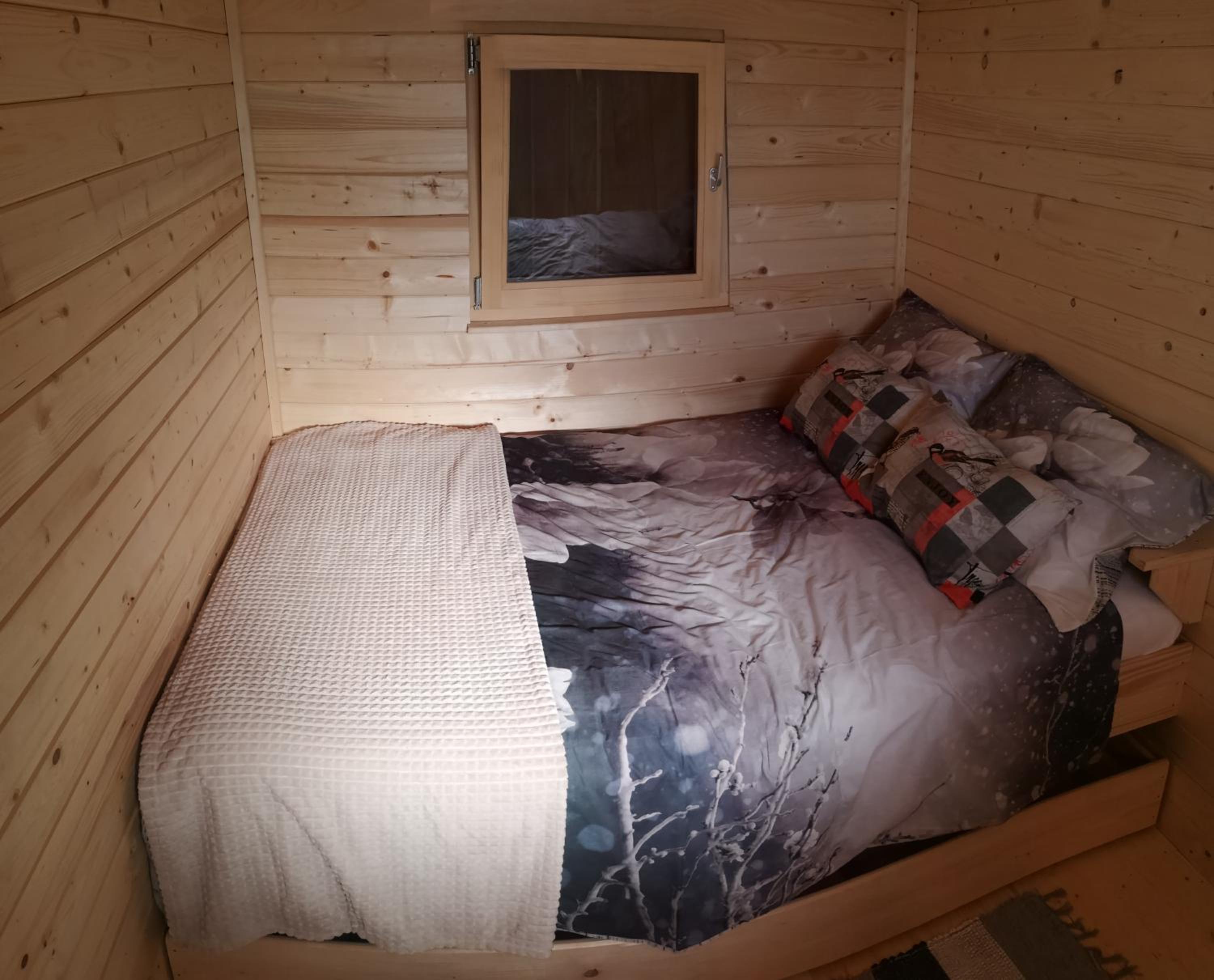 Mobile Home - Photo 7
