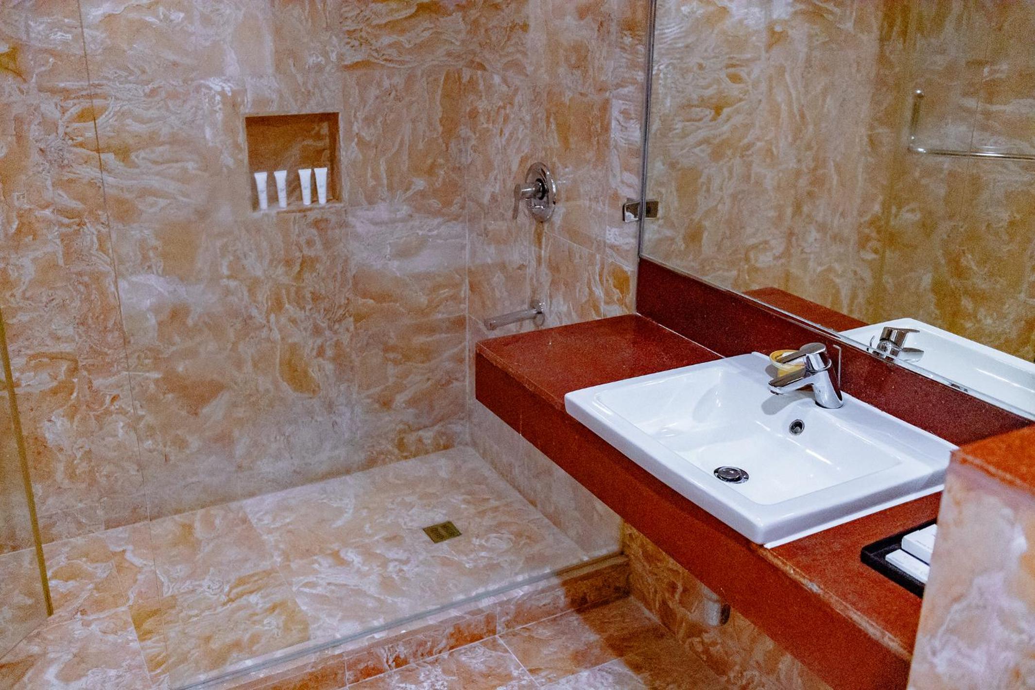 Junior Suite - Photo 5