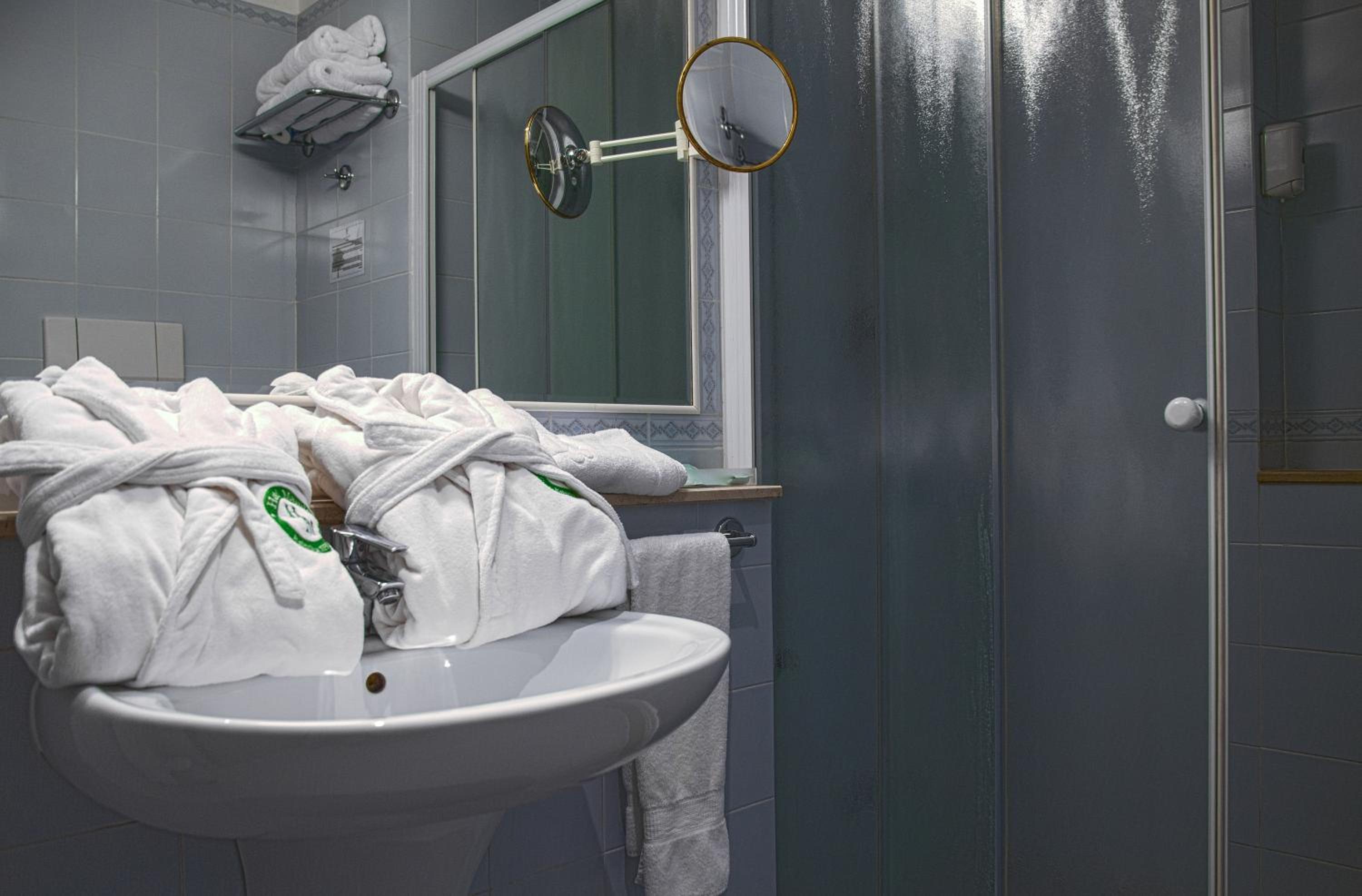 Comfort Double or Twin Room with Spa Access - Photo 15