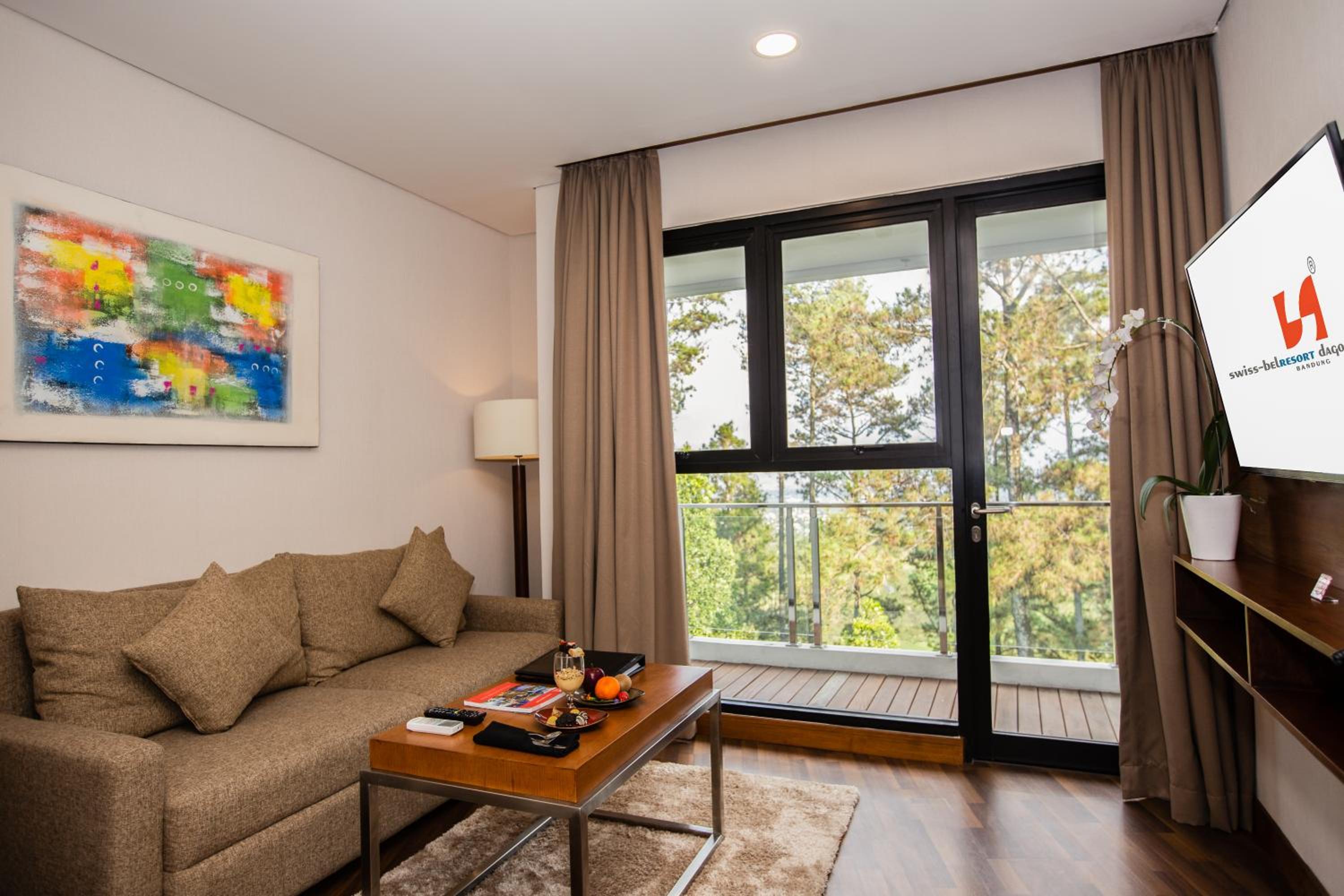 Dago Suite with Balcony photo 3