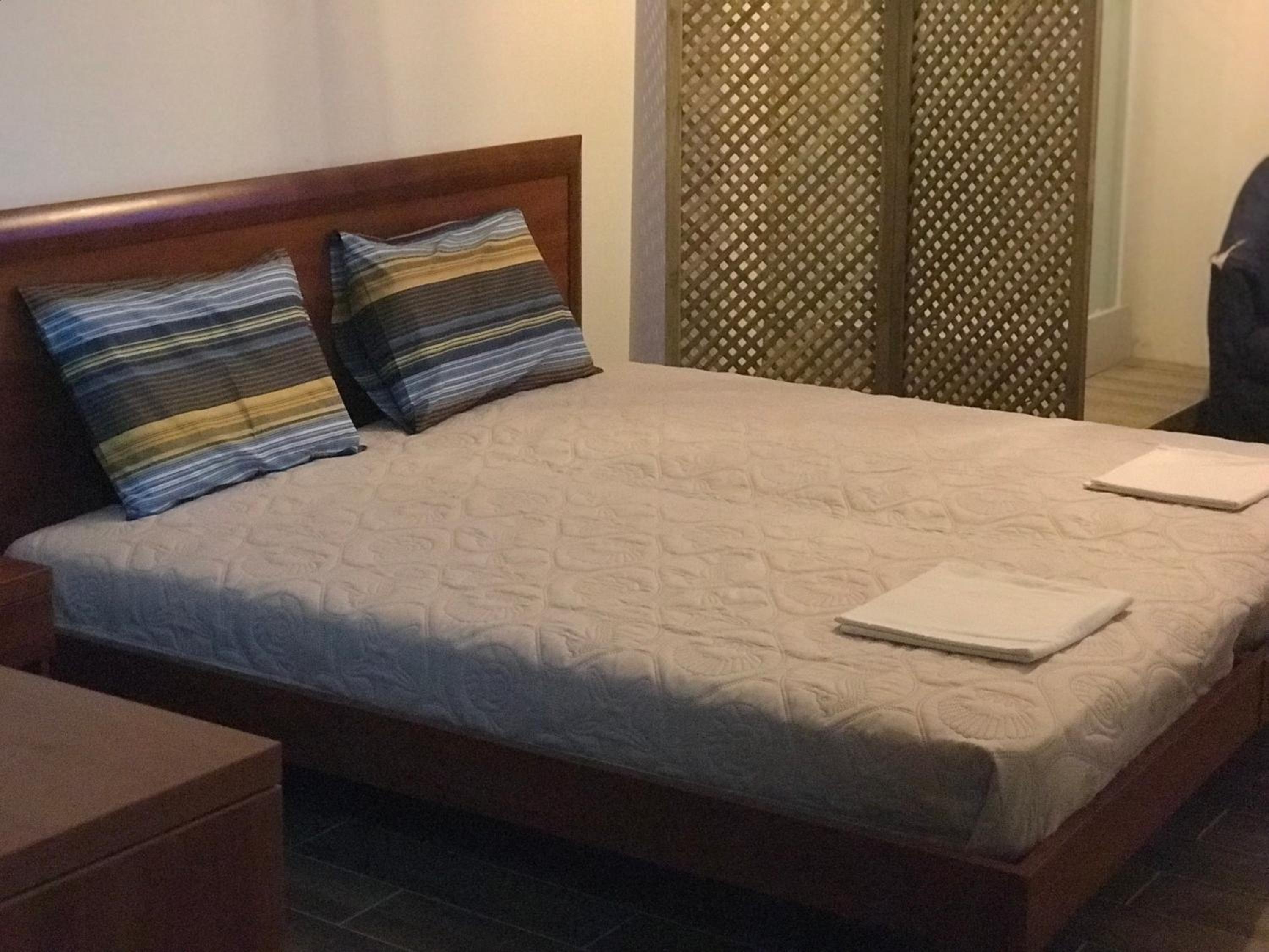 One-Bedroom Apartment - Photo 22