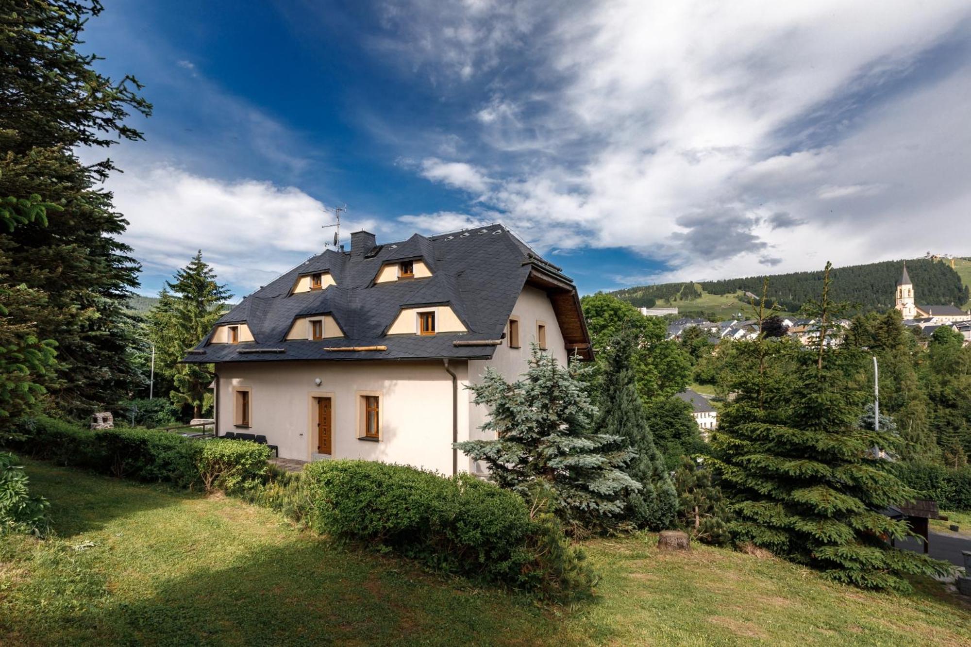Chalet photo 2