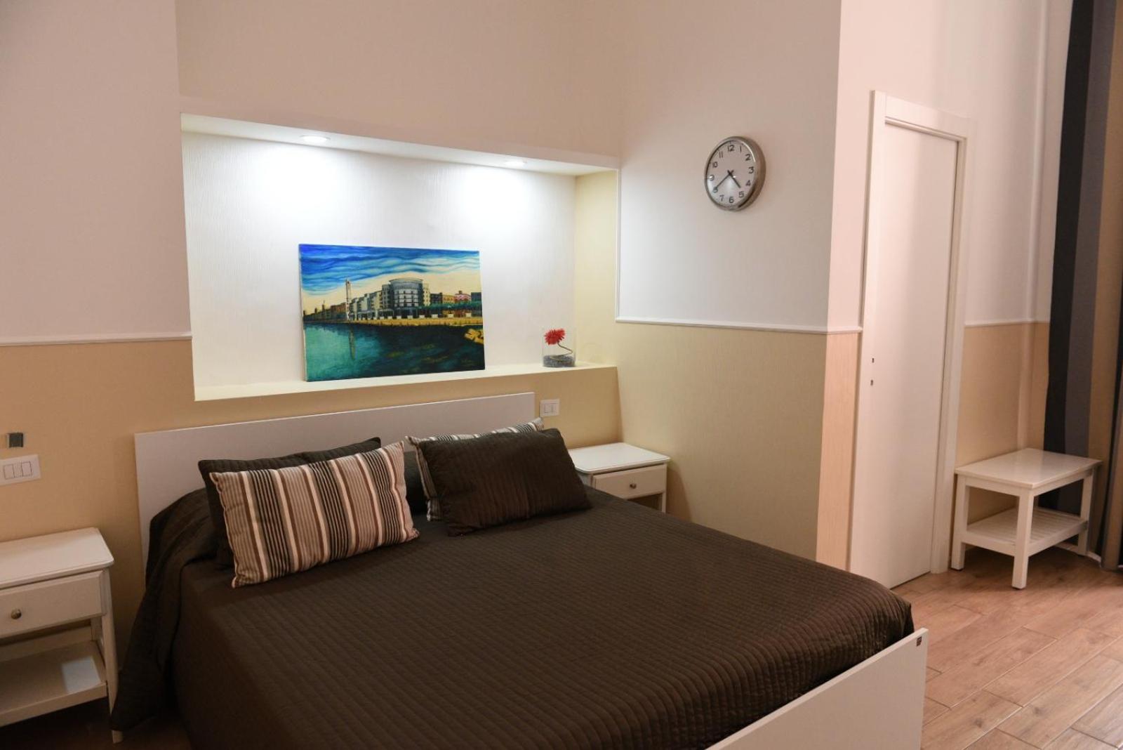 Comfort Triple Room with Shower - Photo 14