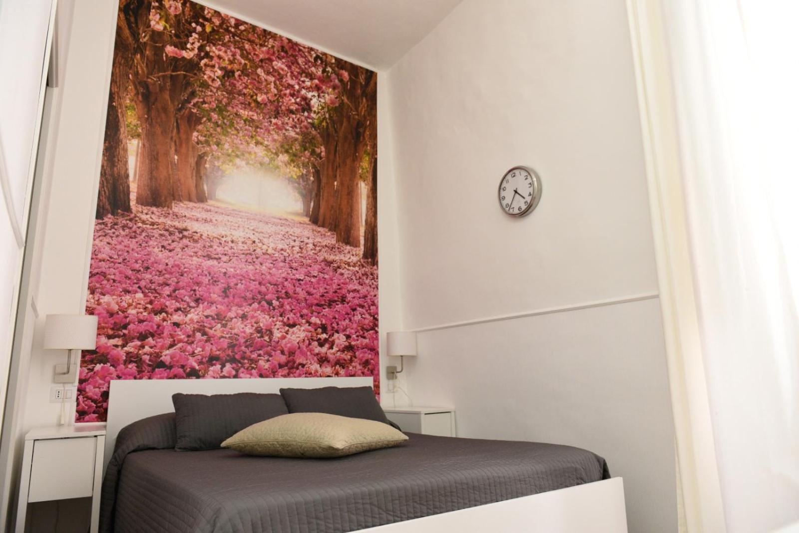 Standard Double Room - Photo 8