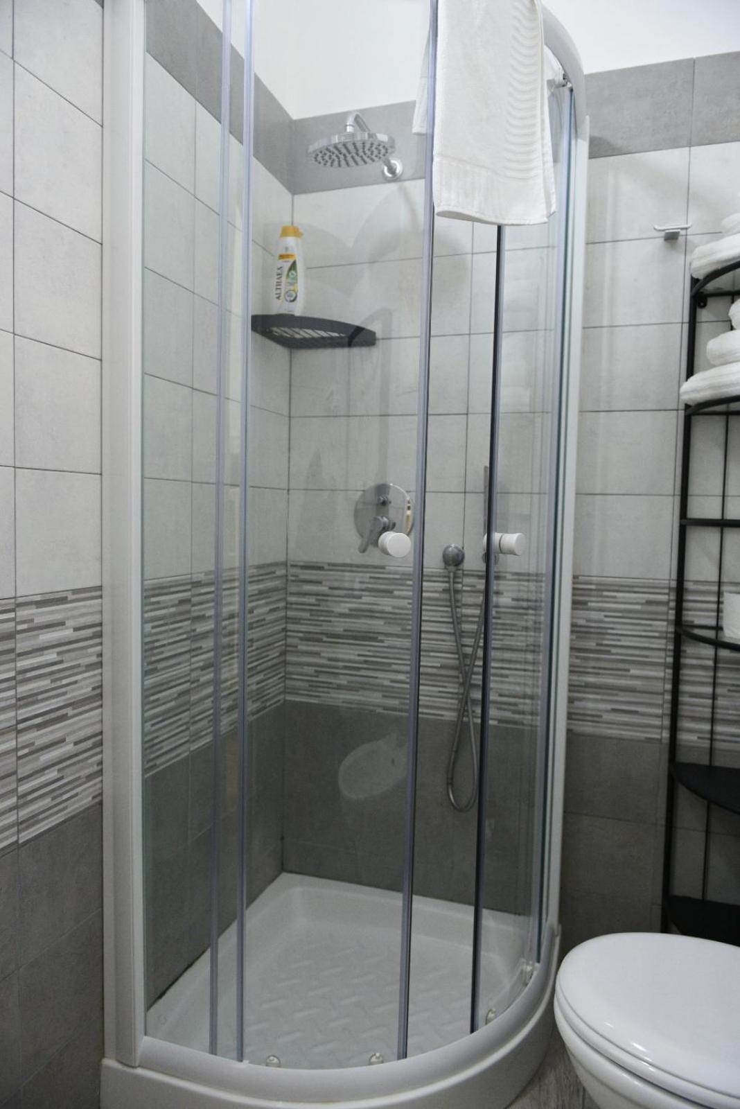 Triple Room - Photo 2